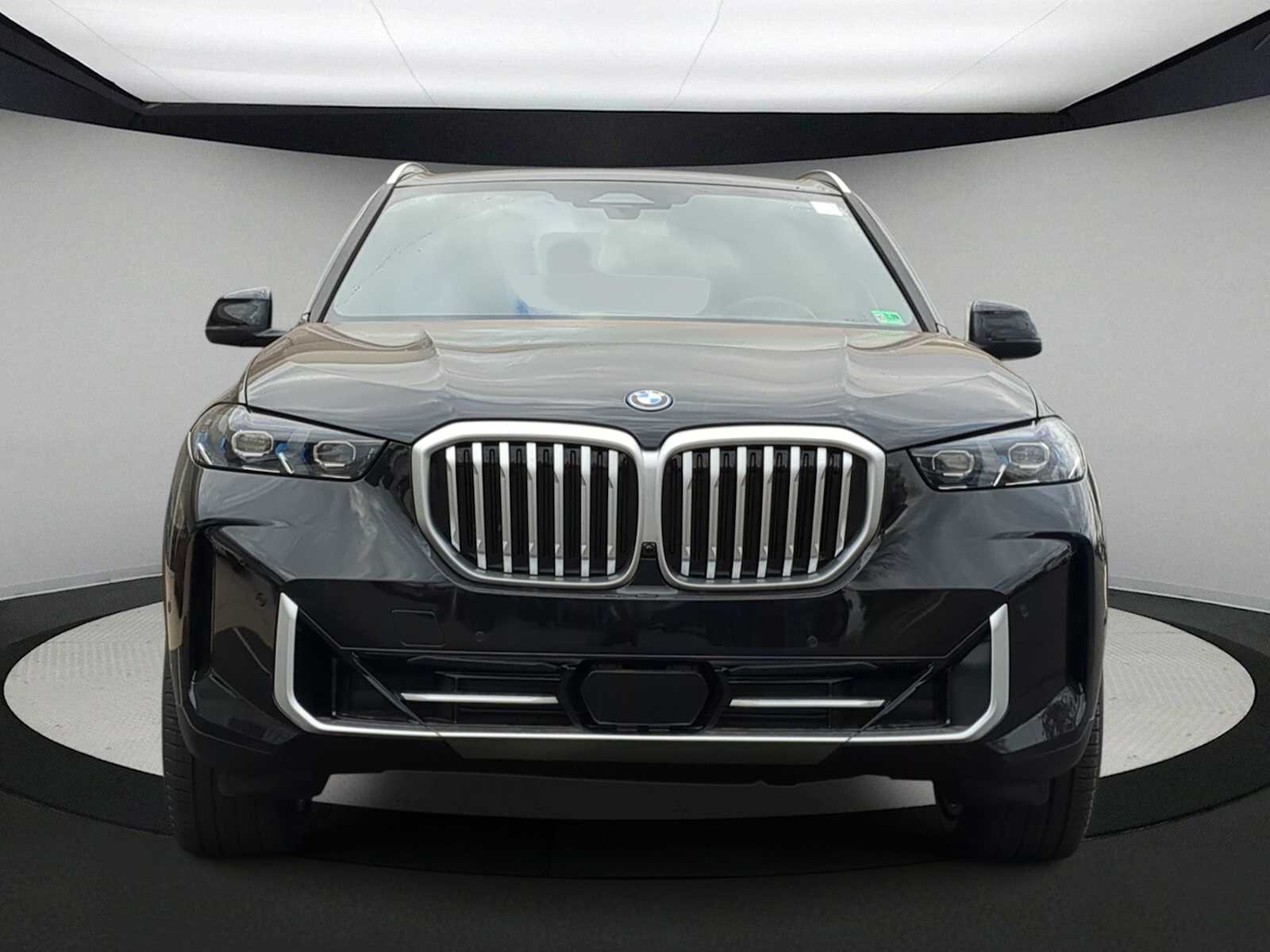Thumbnail: 2026 BMW X5 - 3