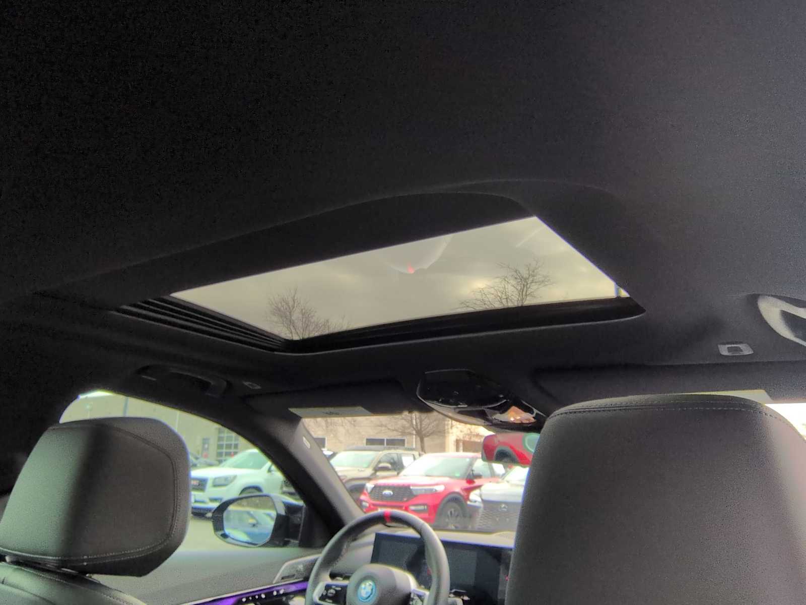 Thumbnail: 2025 BMW i5 - 22