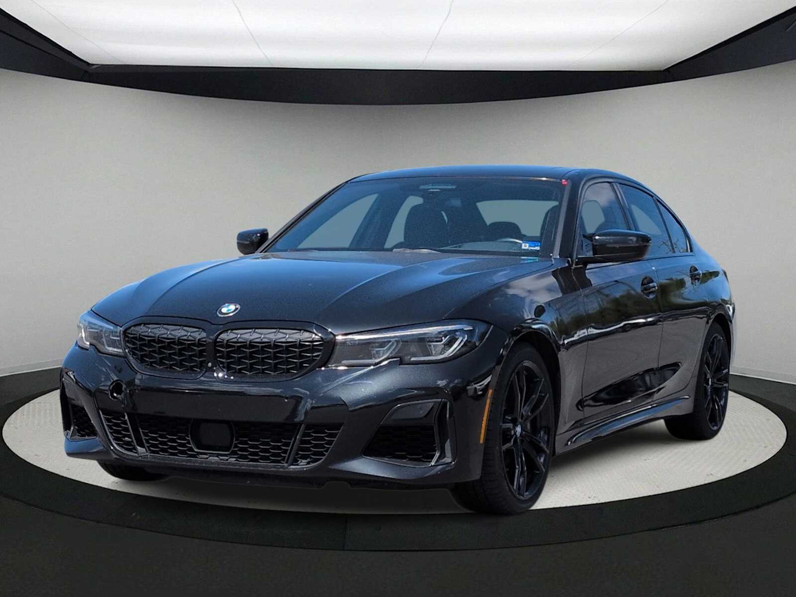 Thumbnail: 2022 BMW 3 Series - 4
