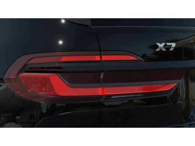 Thumbnail: 2027 BMW X7 - 8
