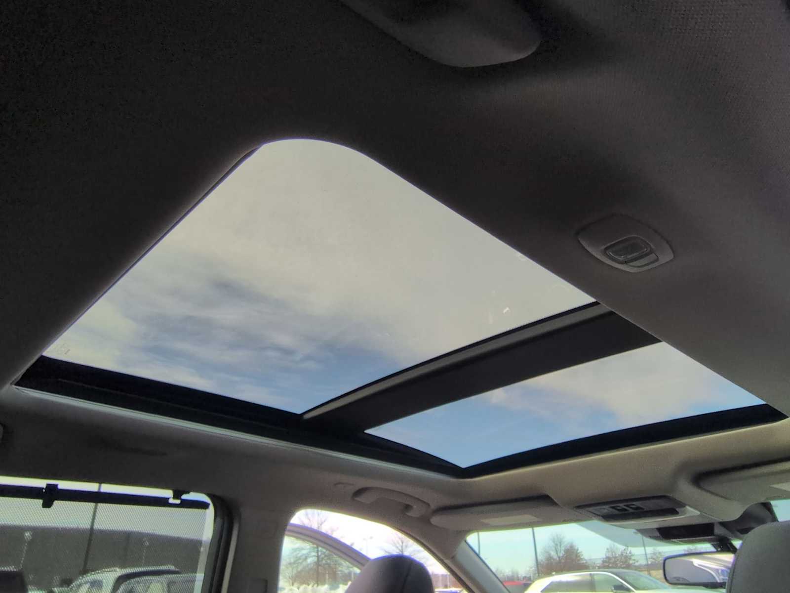 Thumbnail: 2022 Nissan Rogue - 23