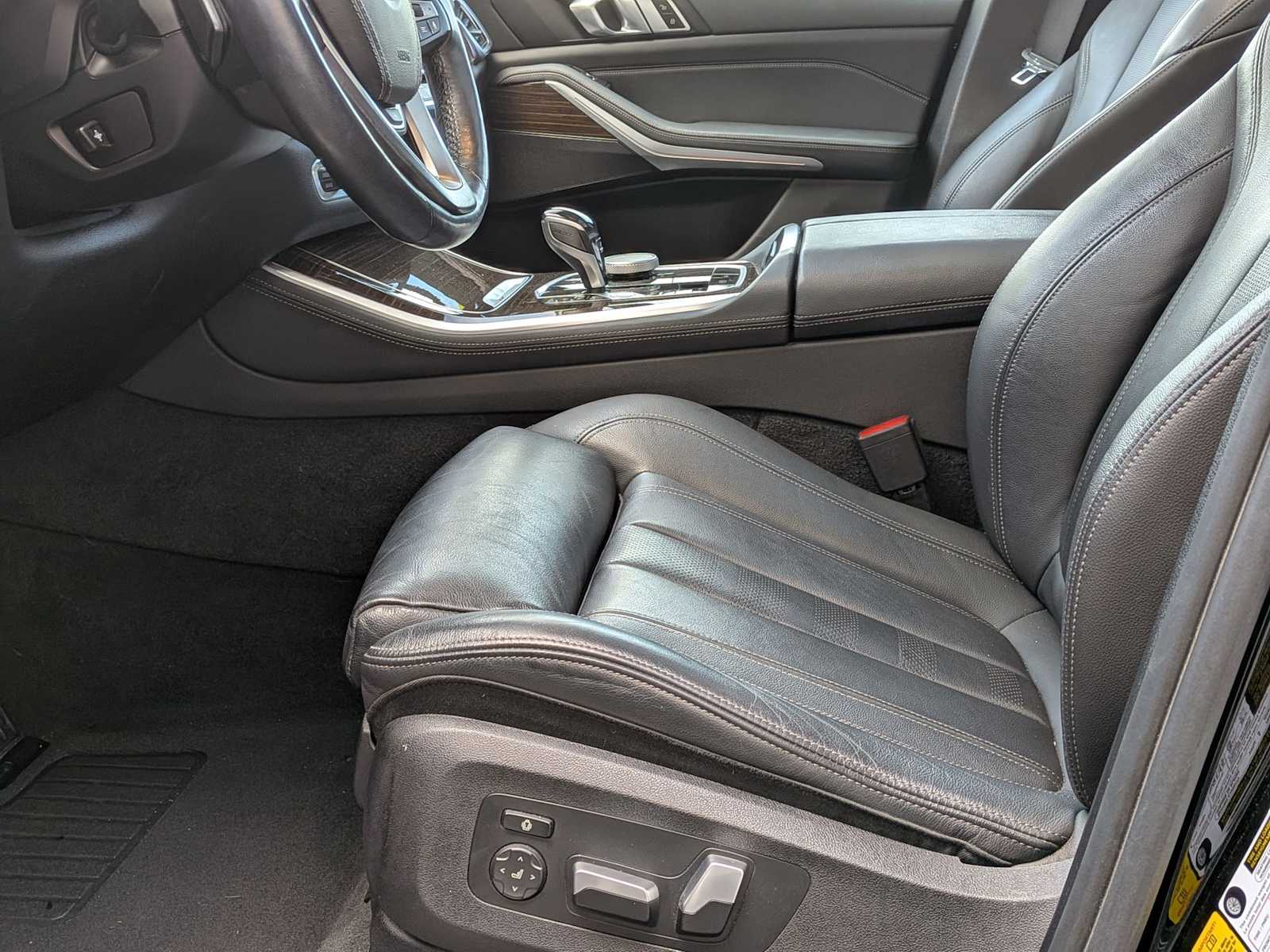 Thumbnail: 2024 BMW i7 - 17