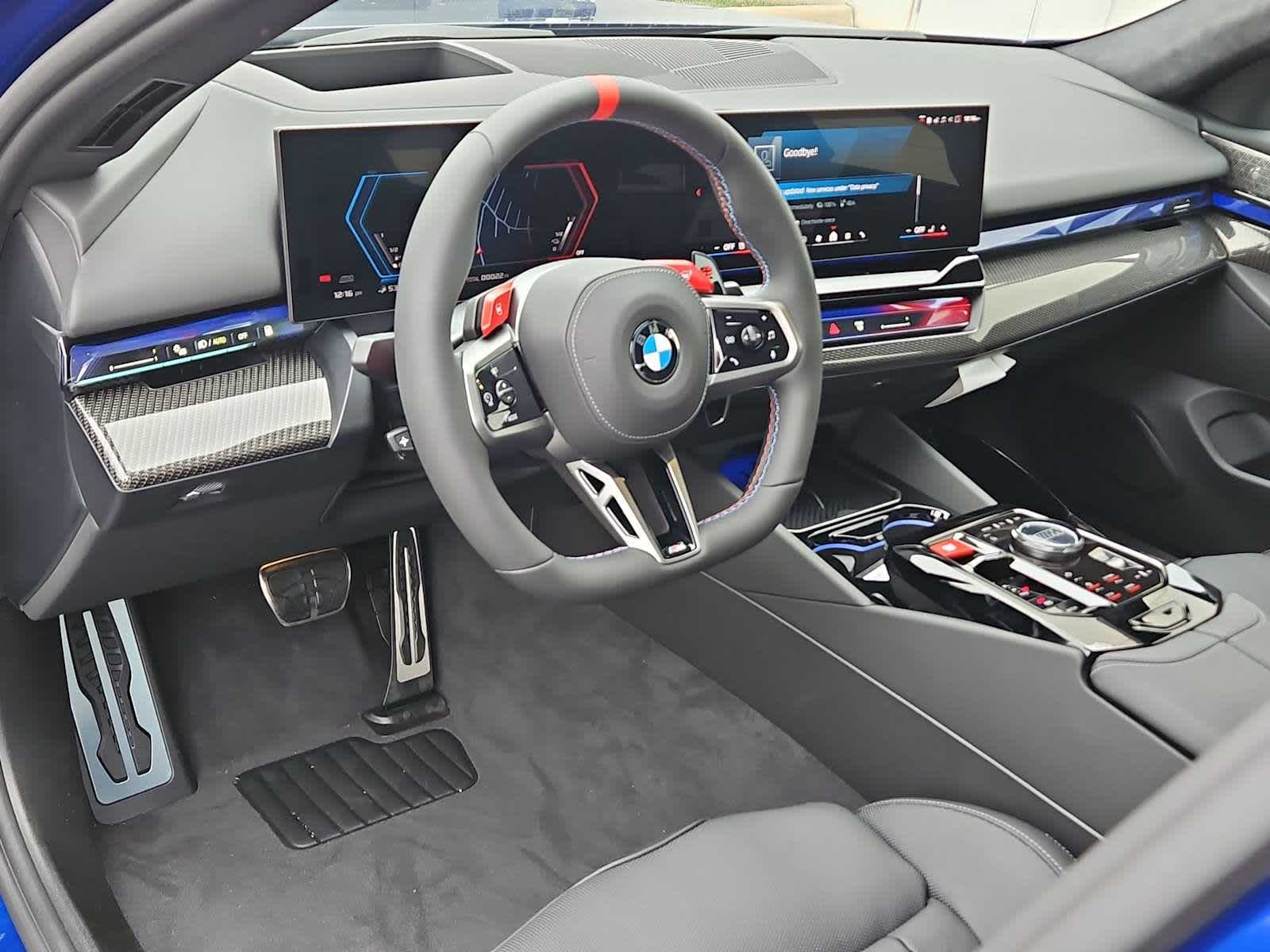 Thumbnail: 2026 BMW M5 - 10