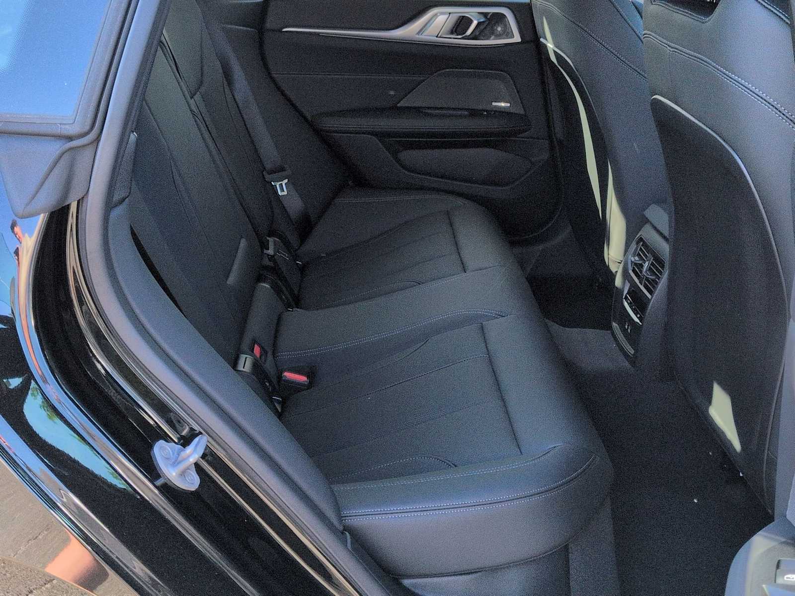 Thumbnail: 2026 BMW 4 Series - 22