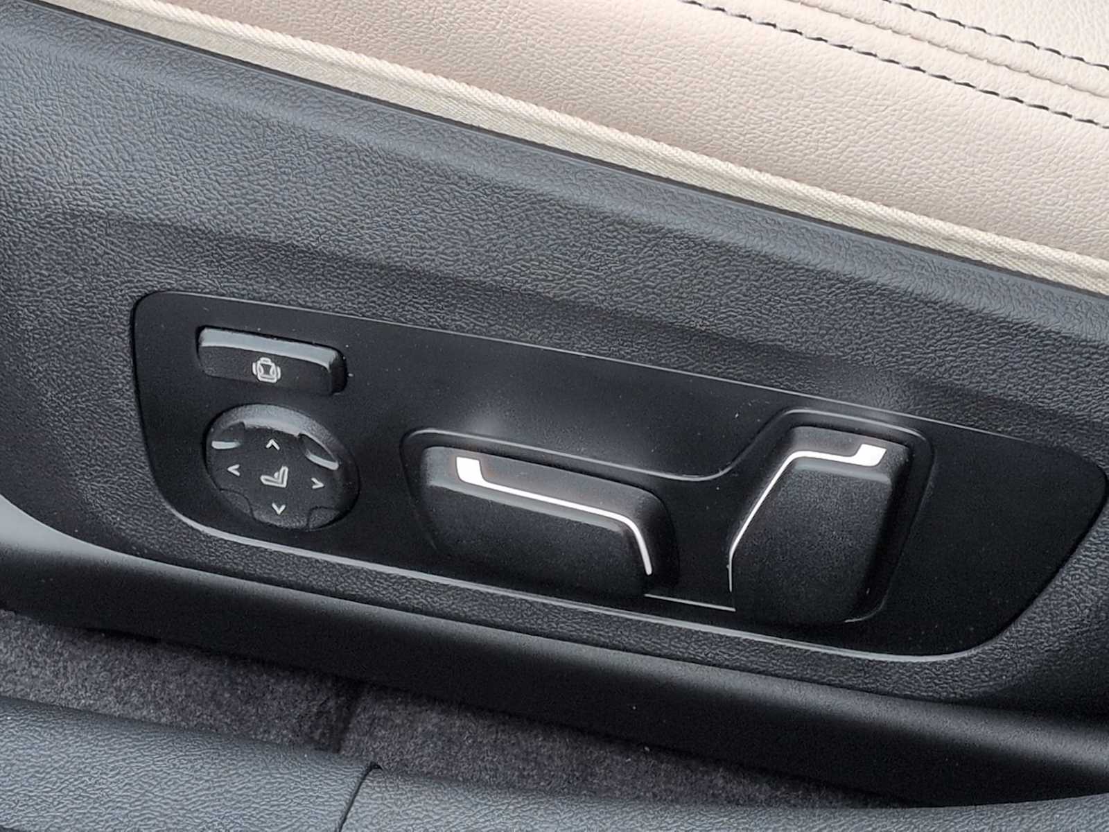 Thumbnail: 2026 BMW i4 - 18