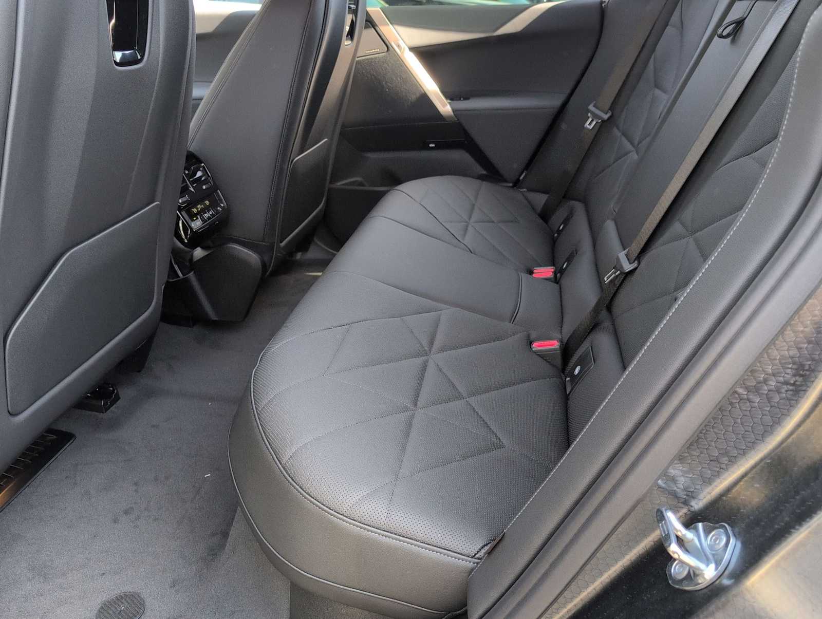 Thumbnail: 2026 BMW iX - 19