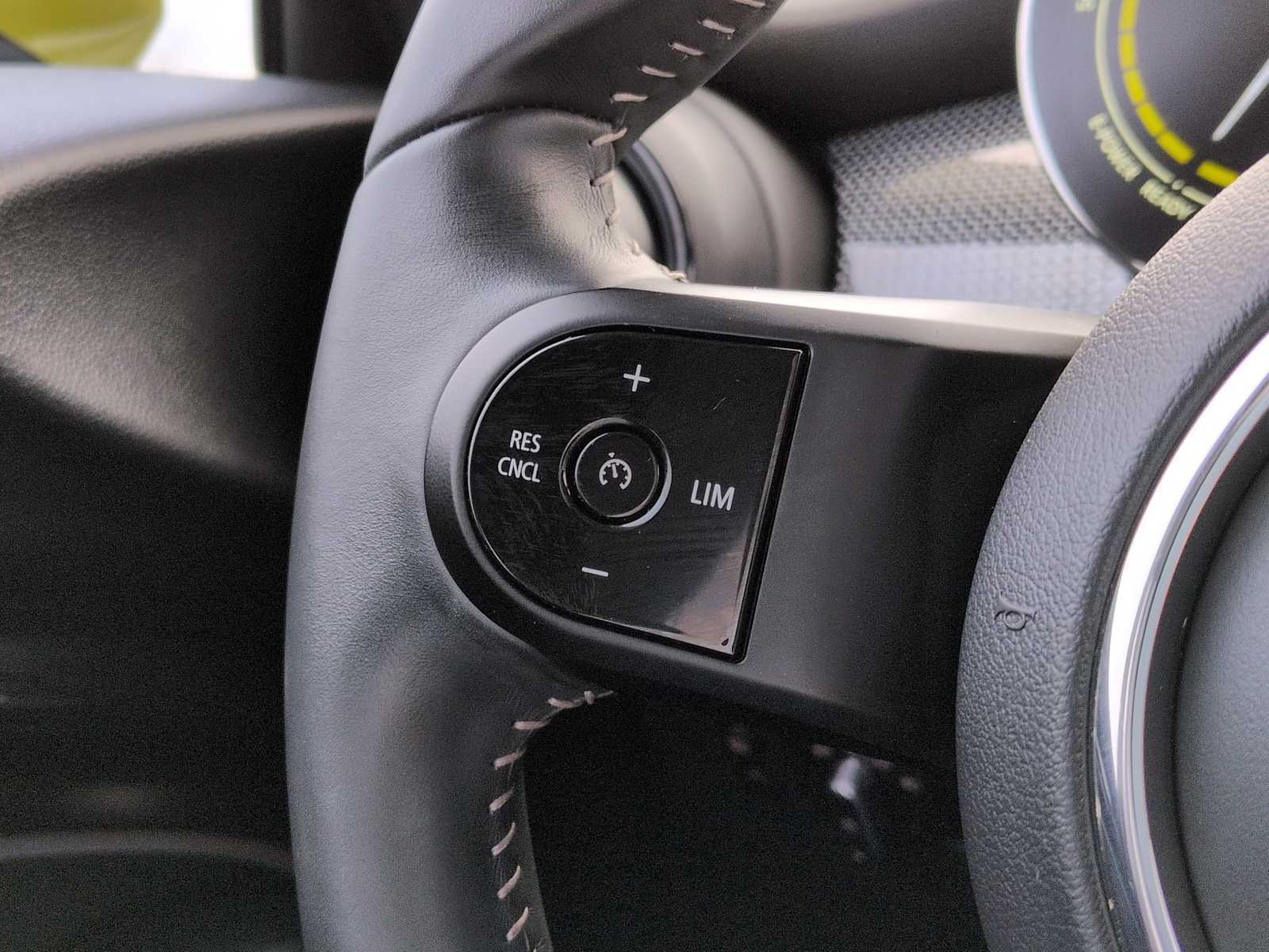 Thumbnail: 2023 MINI Cooper Hardtop - 26