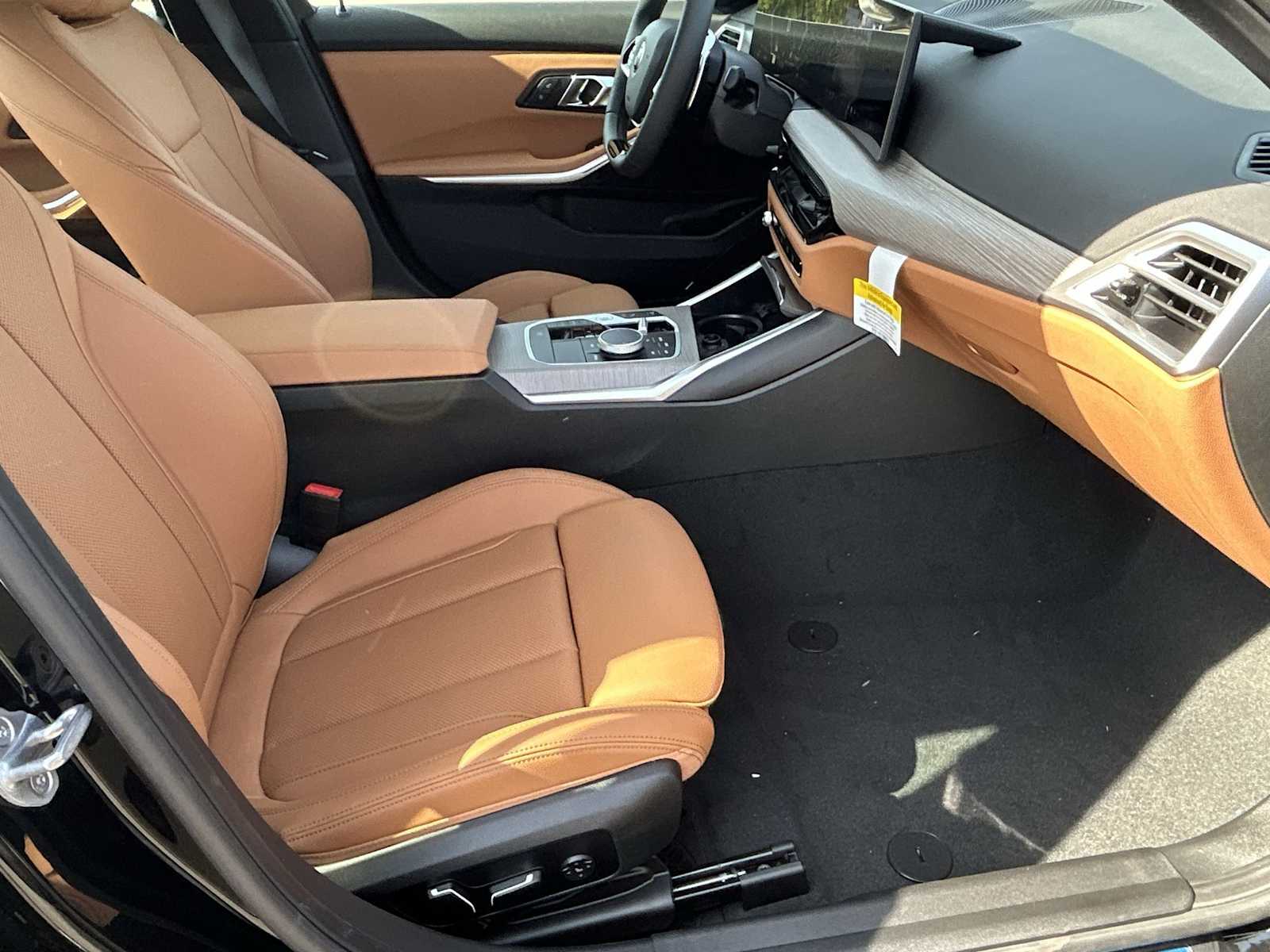 Thumbnail: 2025 BMW 3 Series - 24