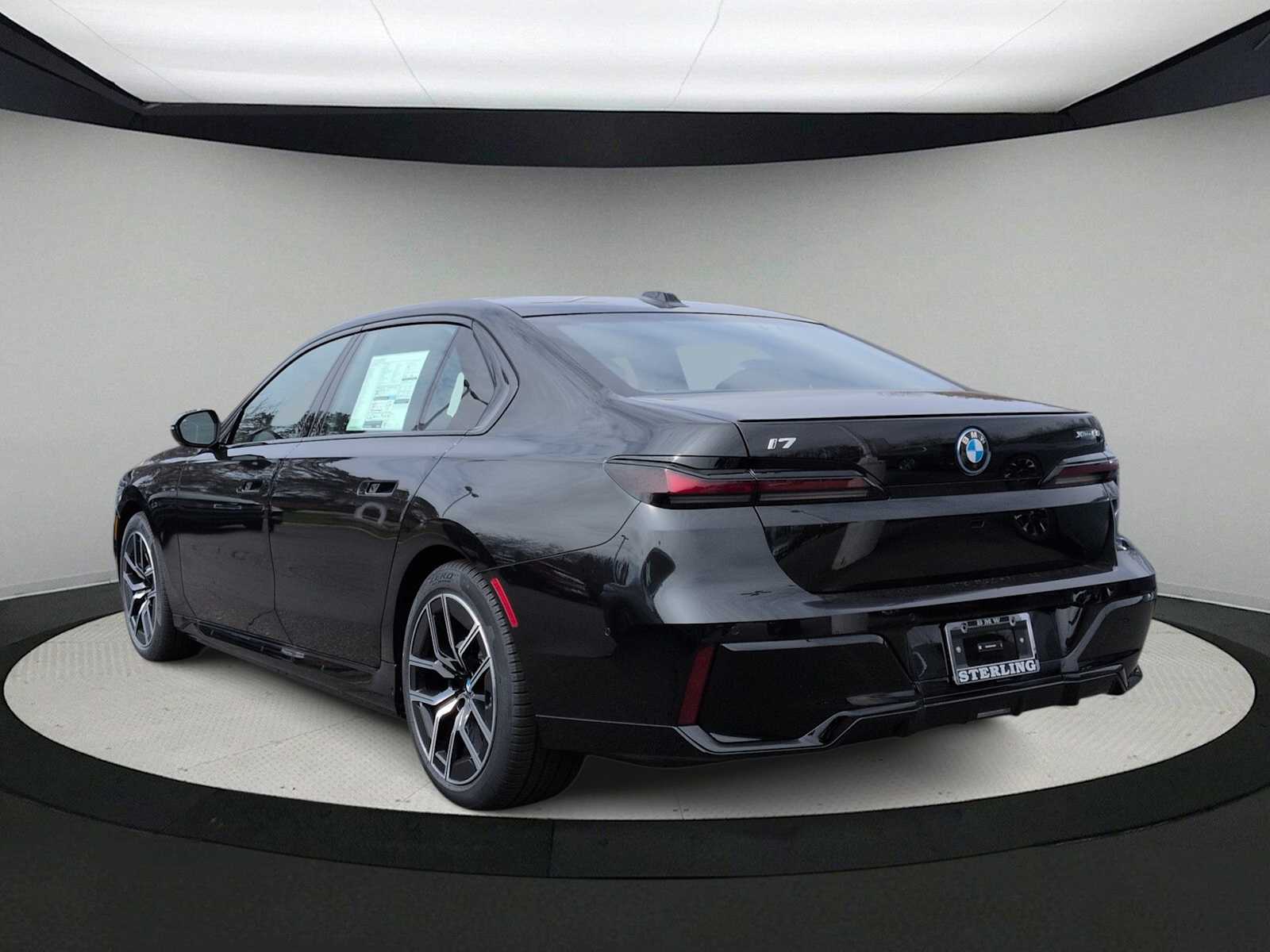 Thumbnail: 2026 BMW i7 - 6