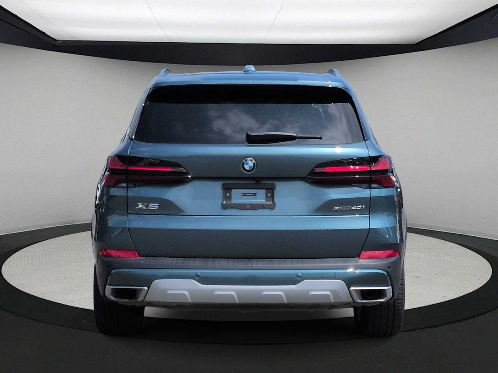 Thumbnail: 2026 BMW X5 - 6