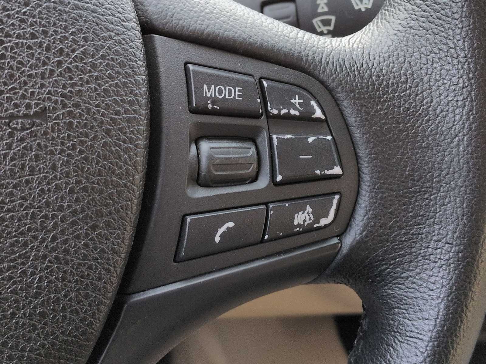 Thumbnail: 2013 BMW 3 Series - 26