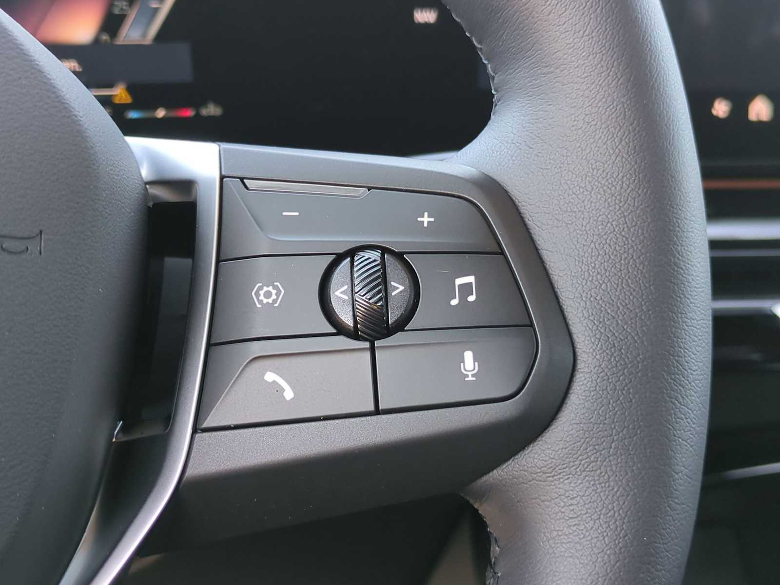 Thumbnail: 2025 BMW X2 - 26