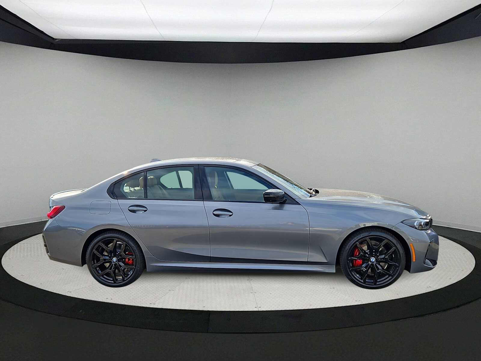 Thumbnail: 2026 BMW 3 Series - 9