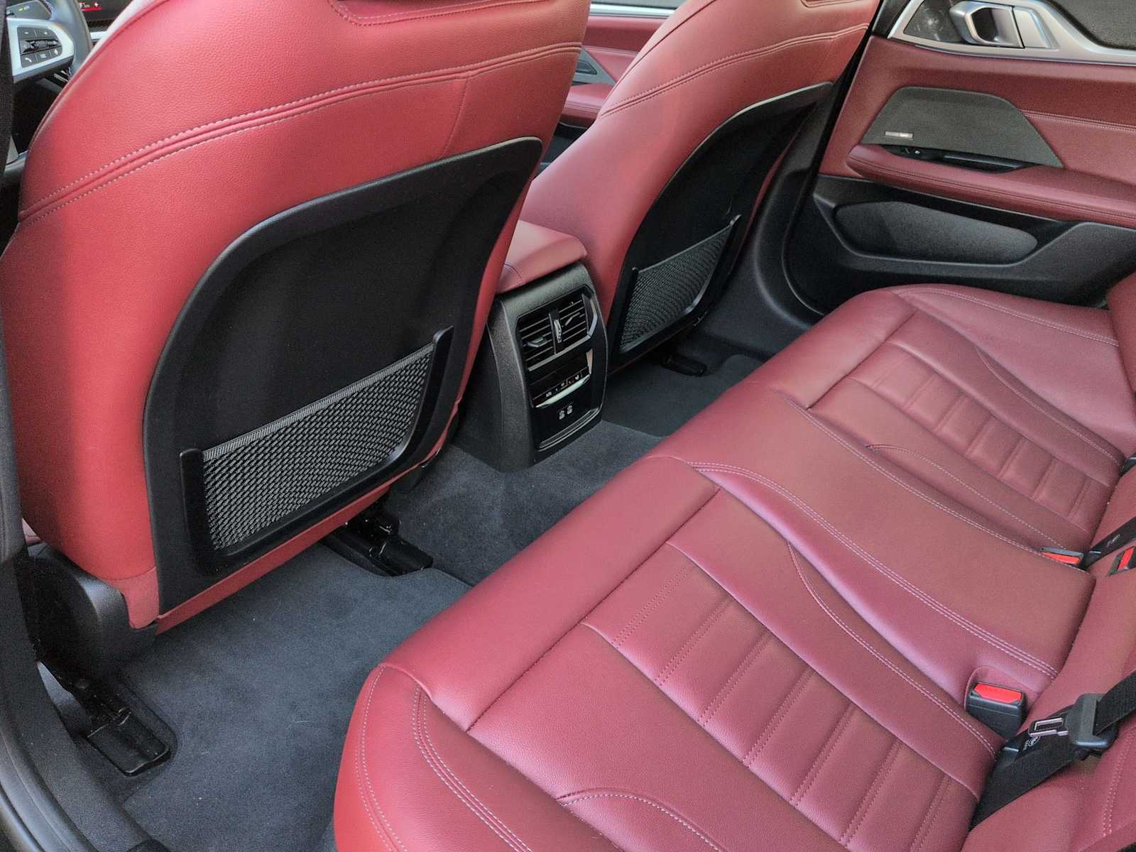 Thumbnail: 2023 BMW i4 - 19