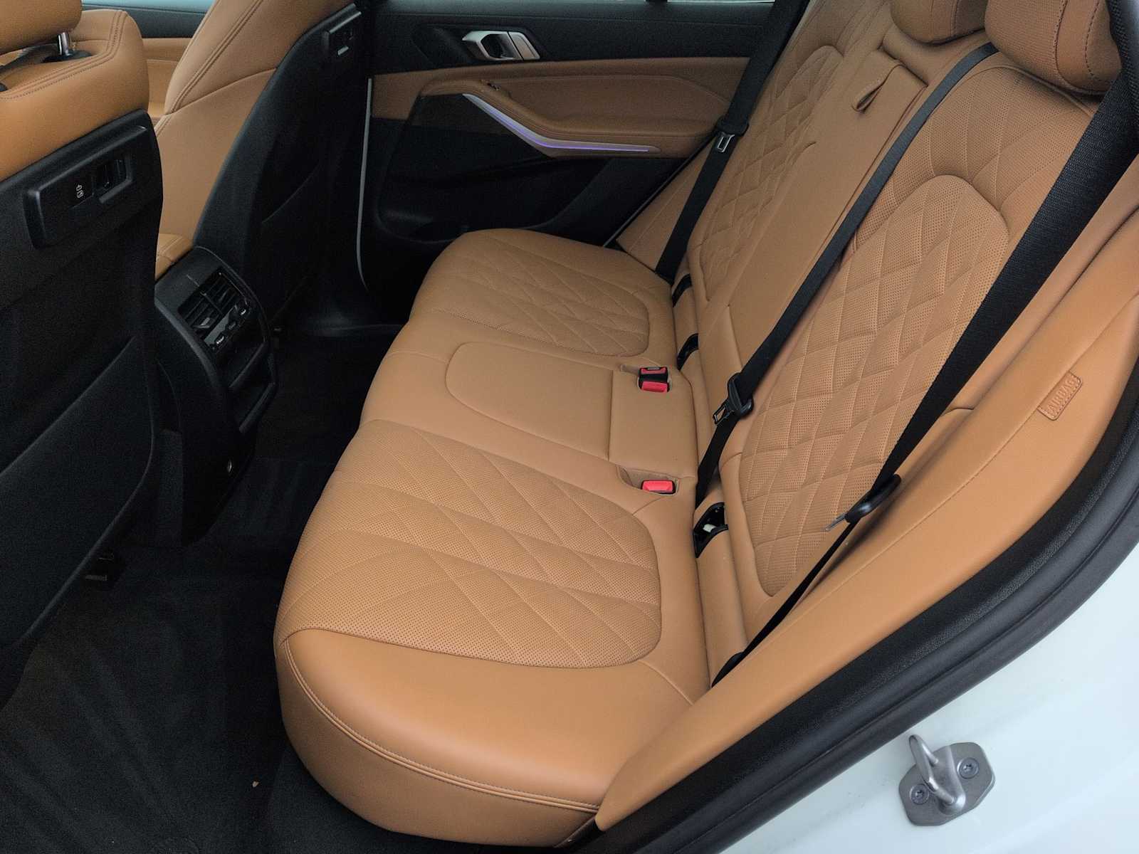 Thumbnail: 2023 BMW X5 - 21