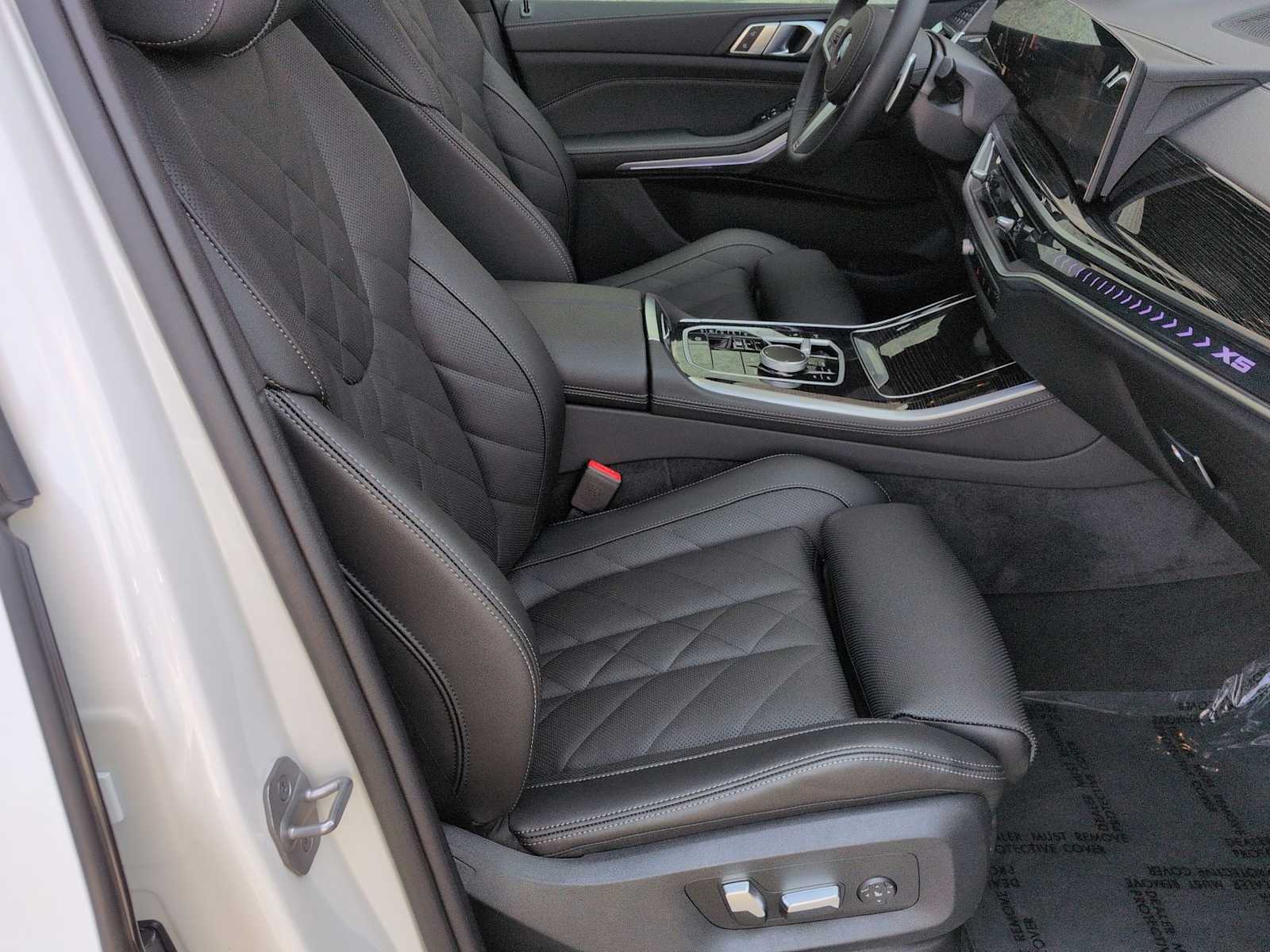 Thumbnail: 2026 BMW X5 - 23