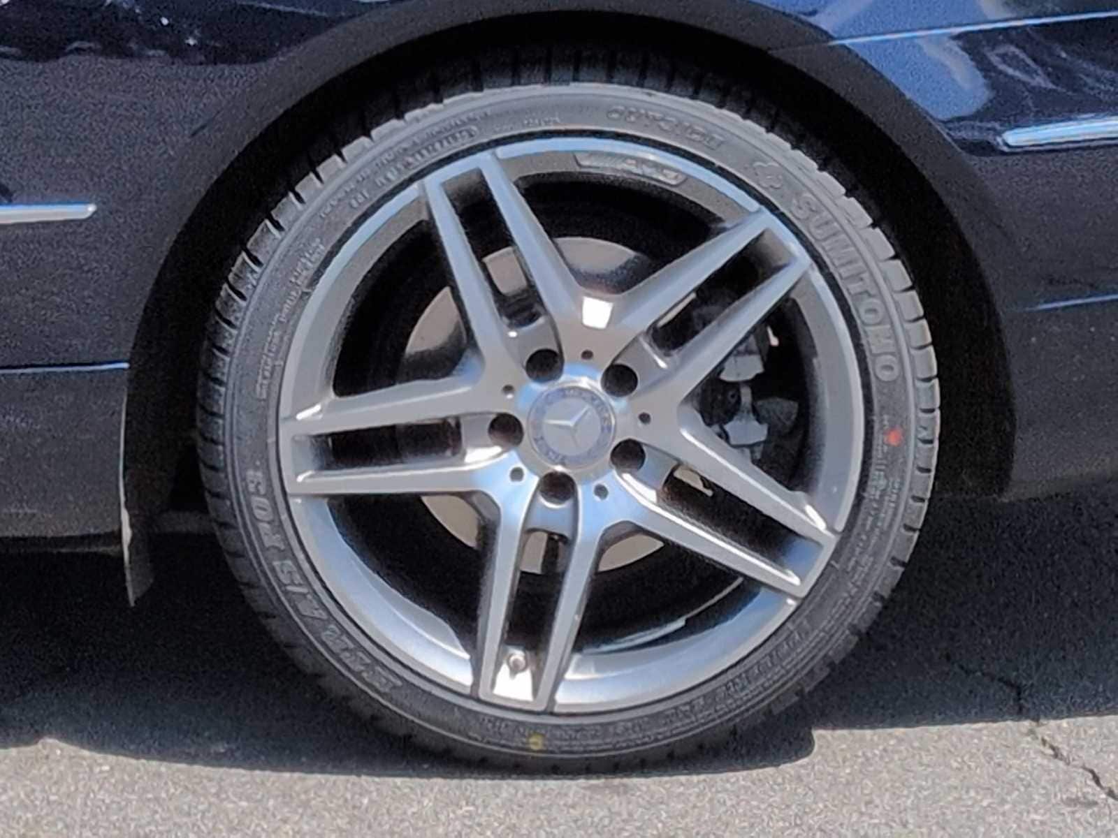 Thumbnail: 2015 Mercedes-Benz E-Class - 14