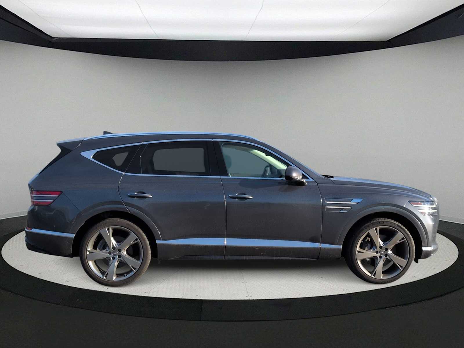 Thumbnail: 2023 Genesis GV80 - 9