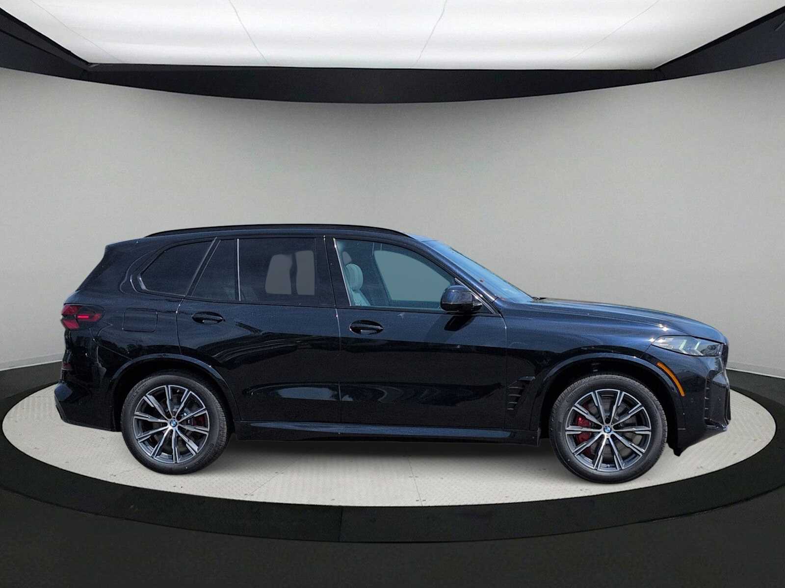 Thumbnail: 2026 BMW X5 - 9