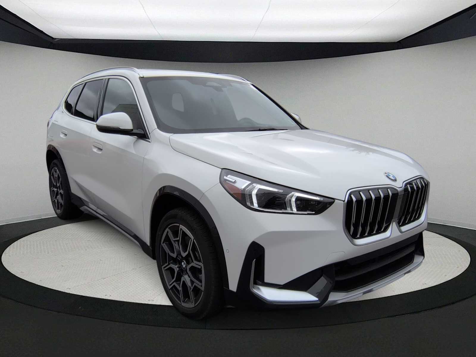 Thumbnail: 2026 BMW X1 - 2