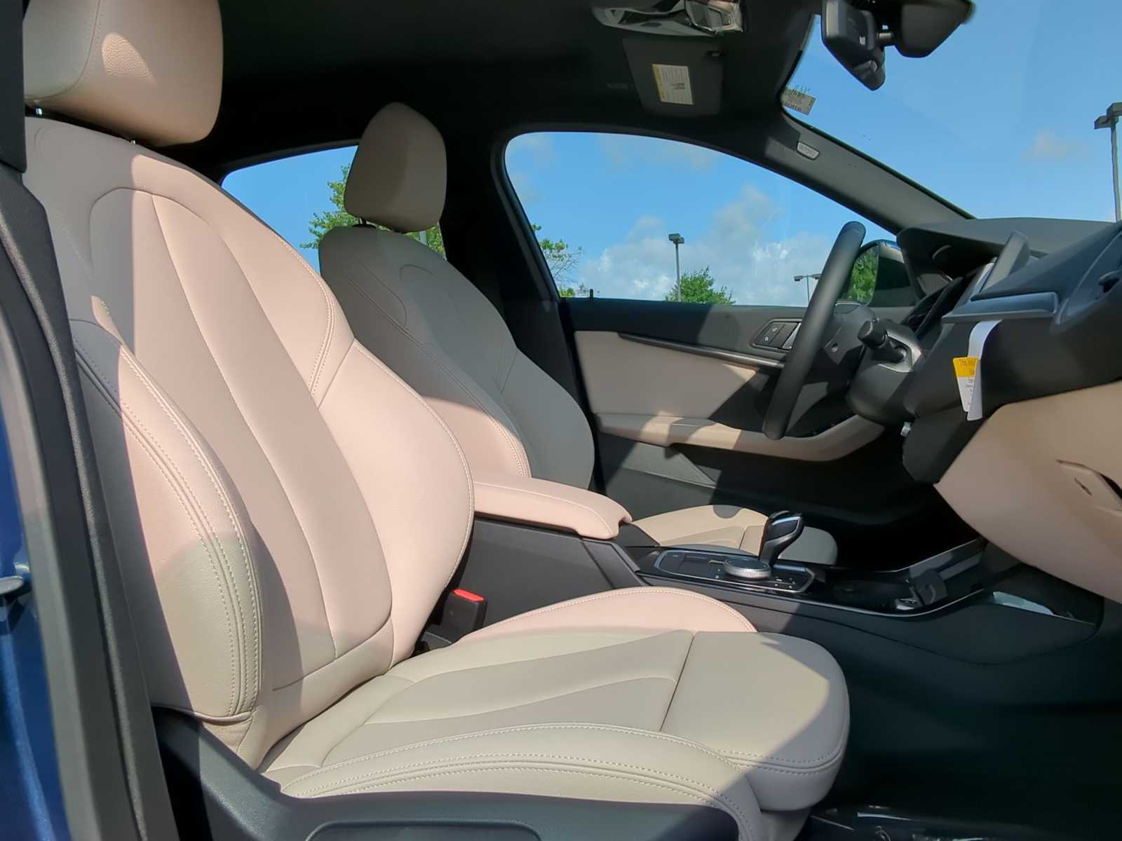 Thumbnail: 2024 BMW 2 Series - 24