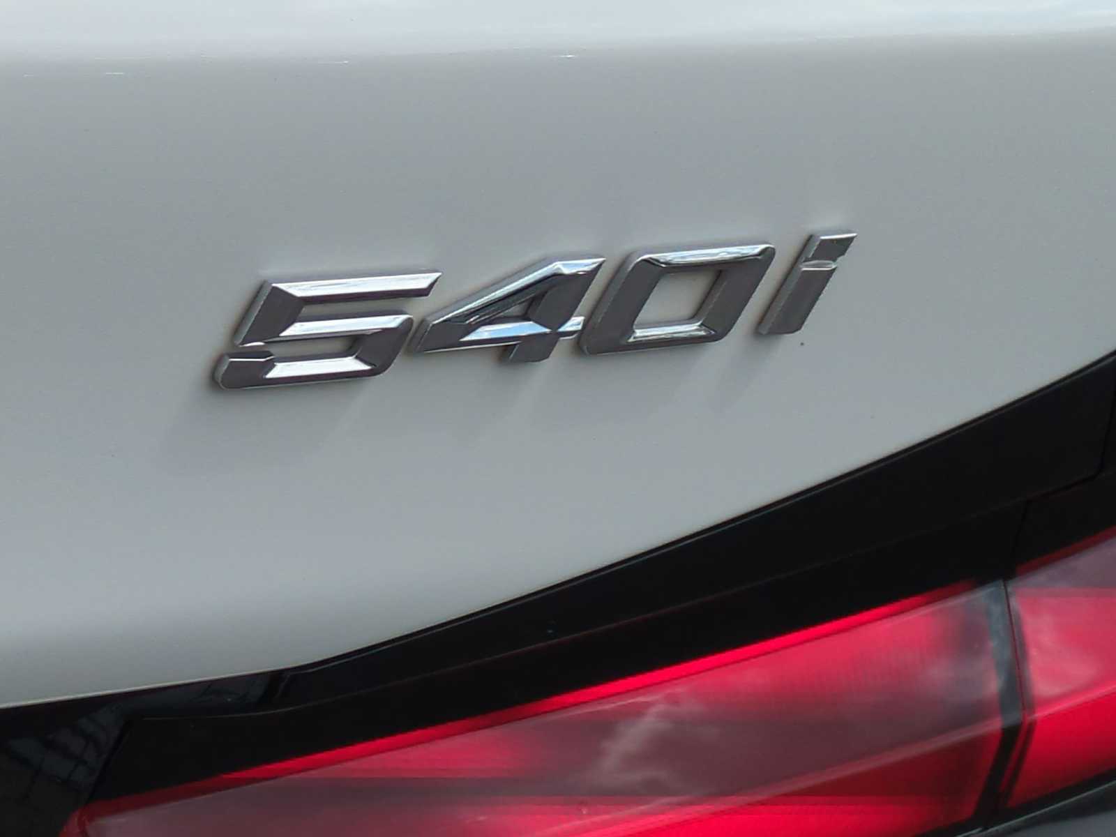 Thumbnail: 2022 BMW 5 Series - 12