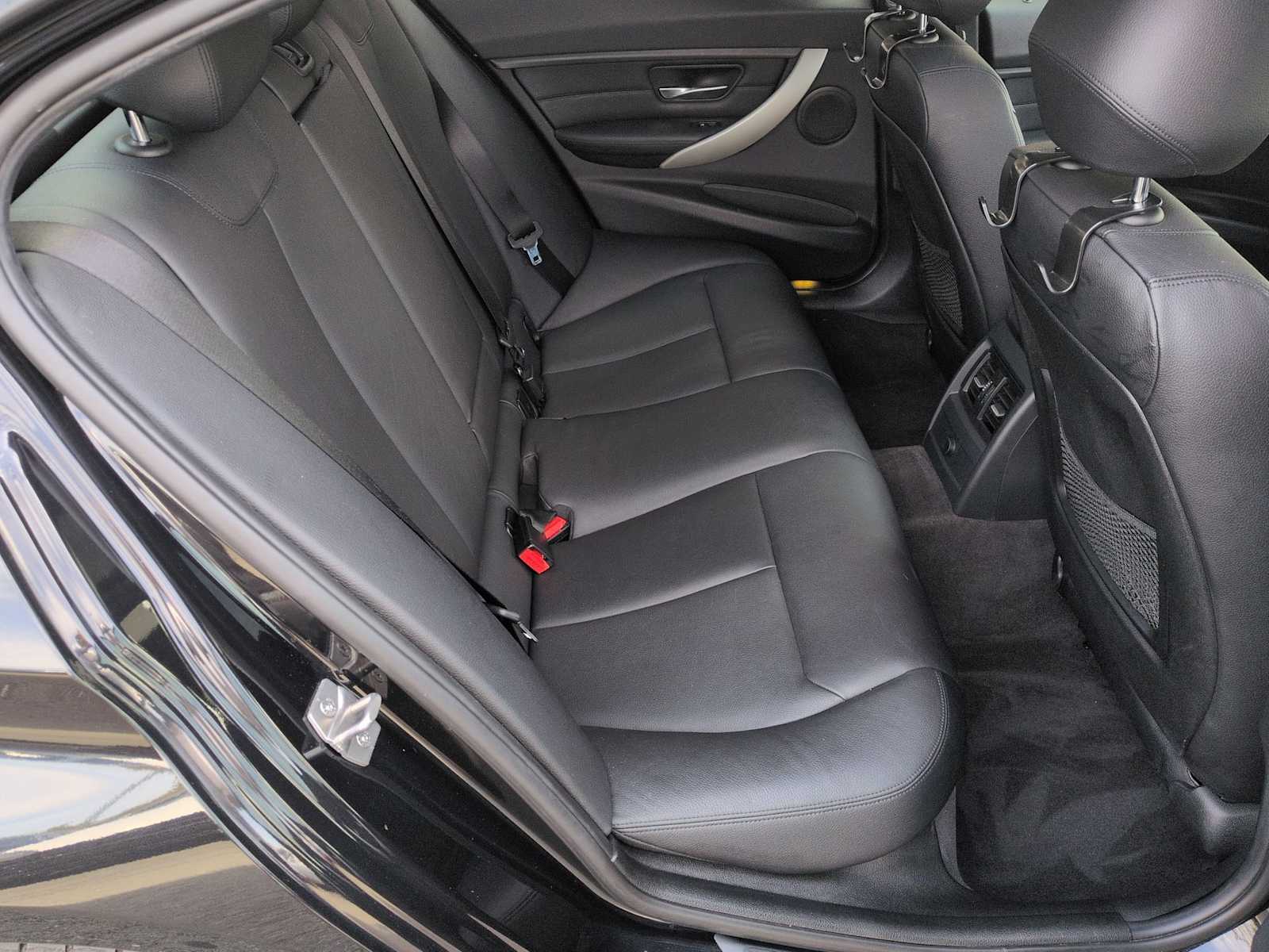 Thumbnail: 2013 BMW 3 Series - 22