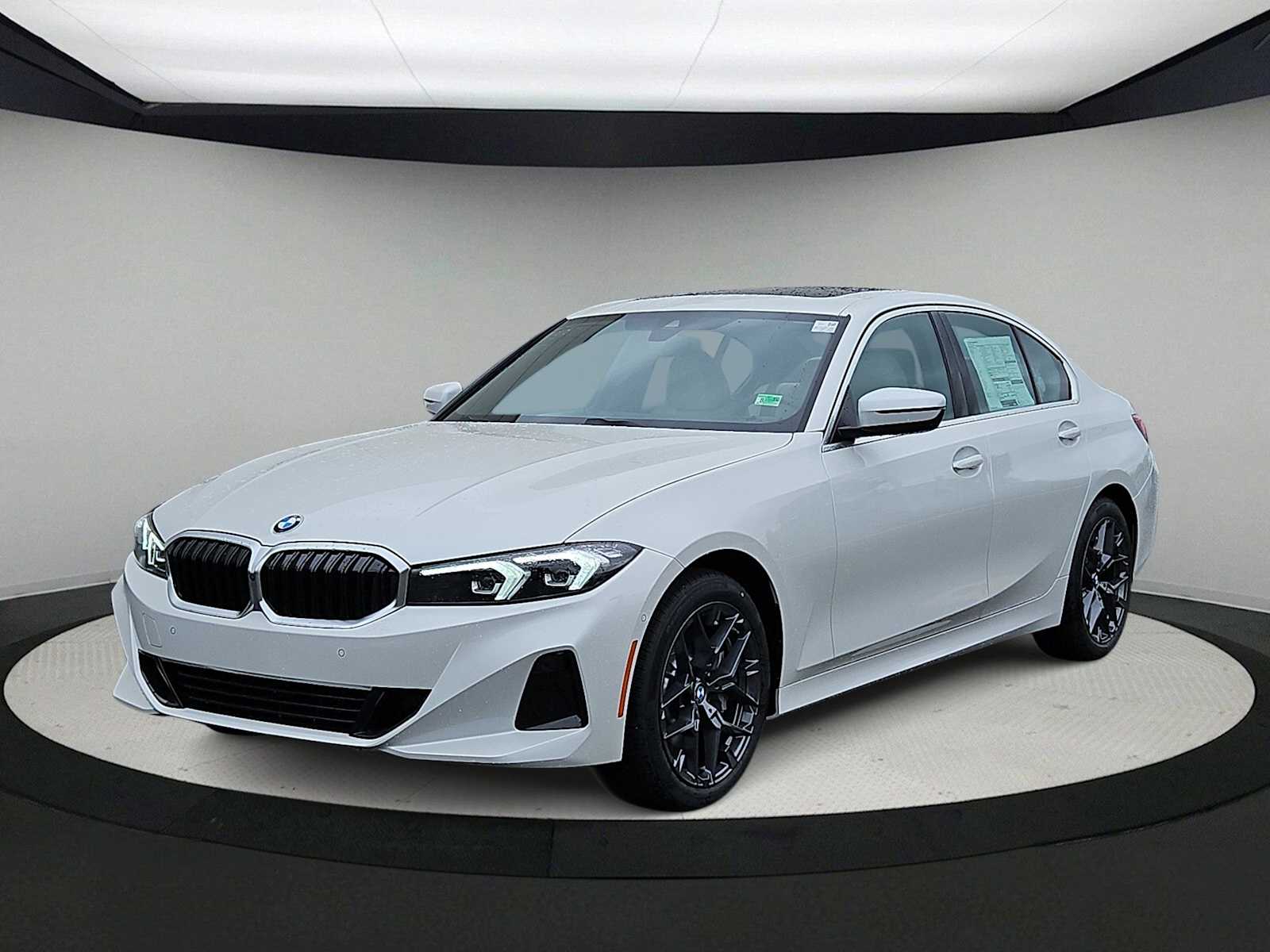 Thumbnail: 2025 BMW 3 Series - 4