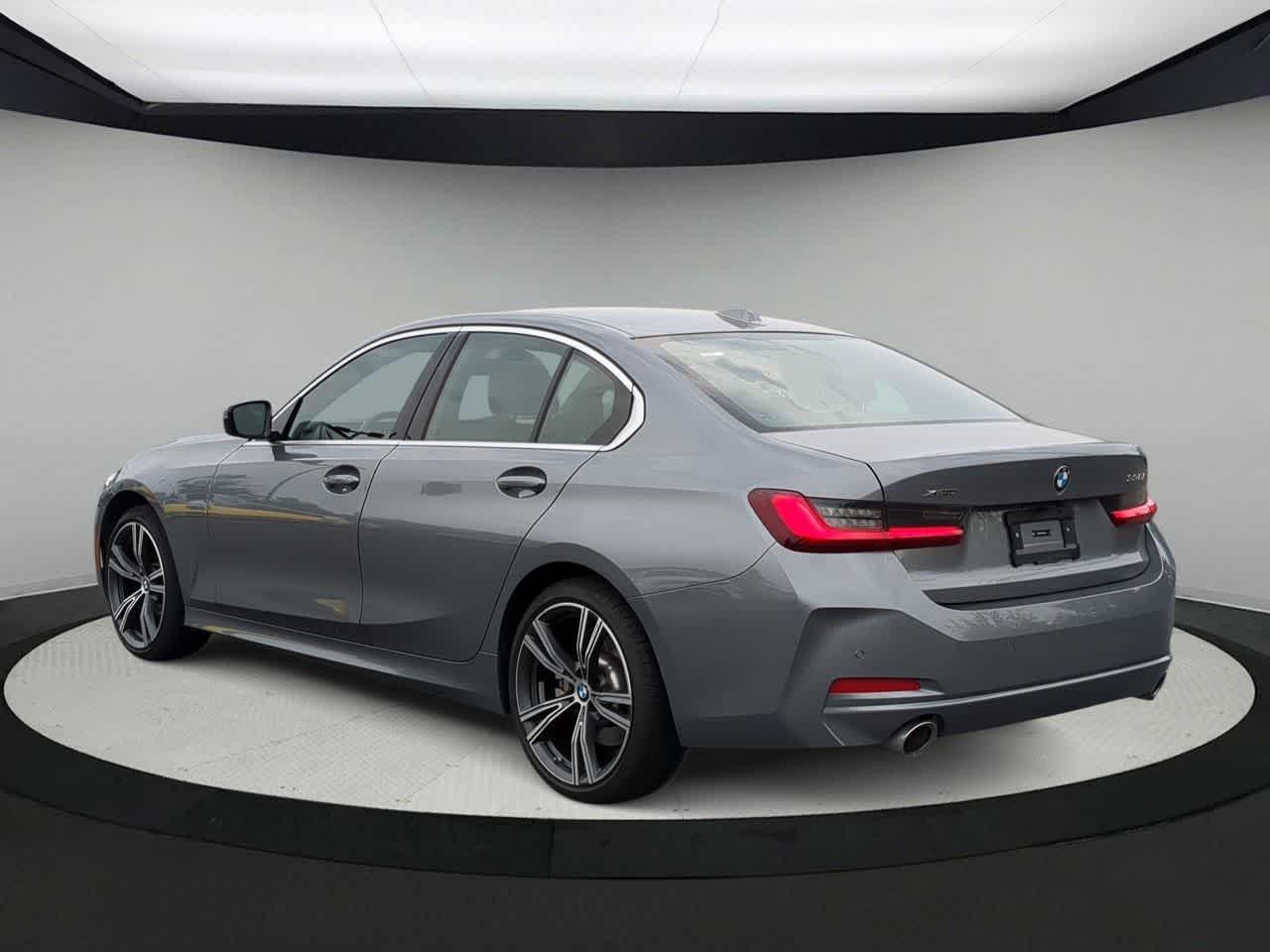 Thumbnail: 2024 BMW 3 Series - 6