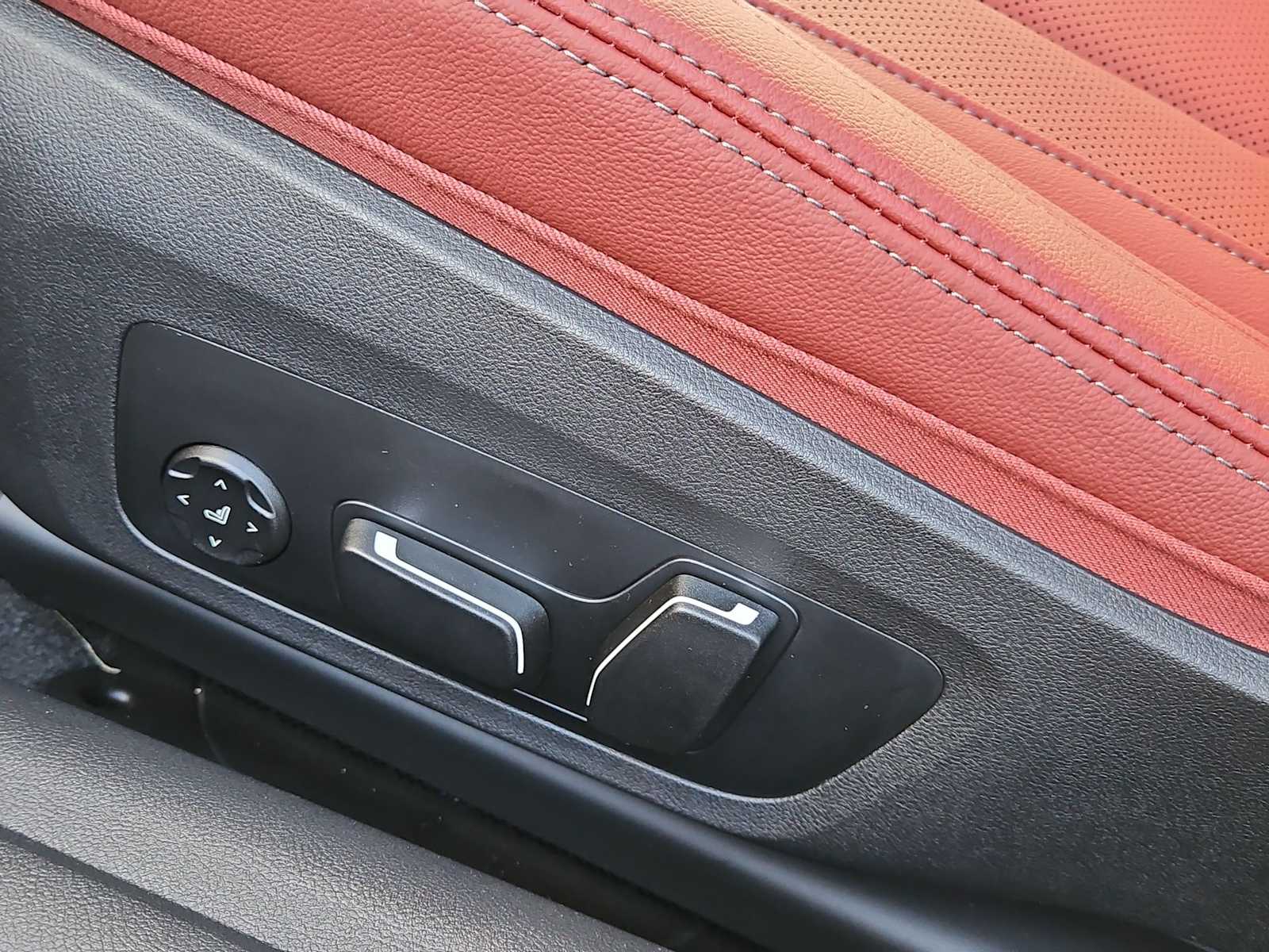 Thumbnail: 2026 BMW 4 Series - 16