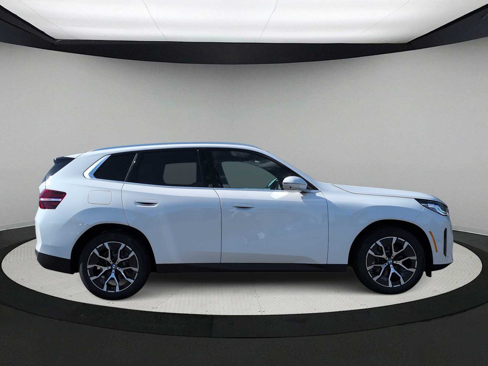 Thumbnail: 2026 BMW X3 - 9