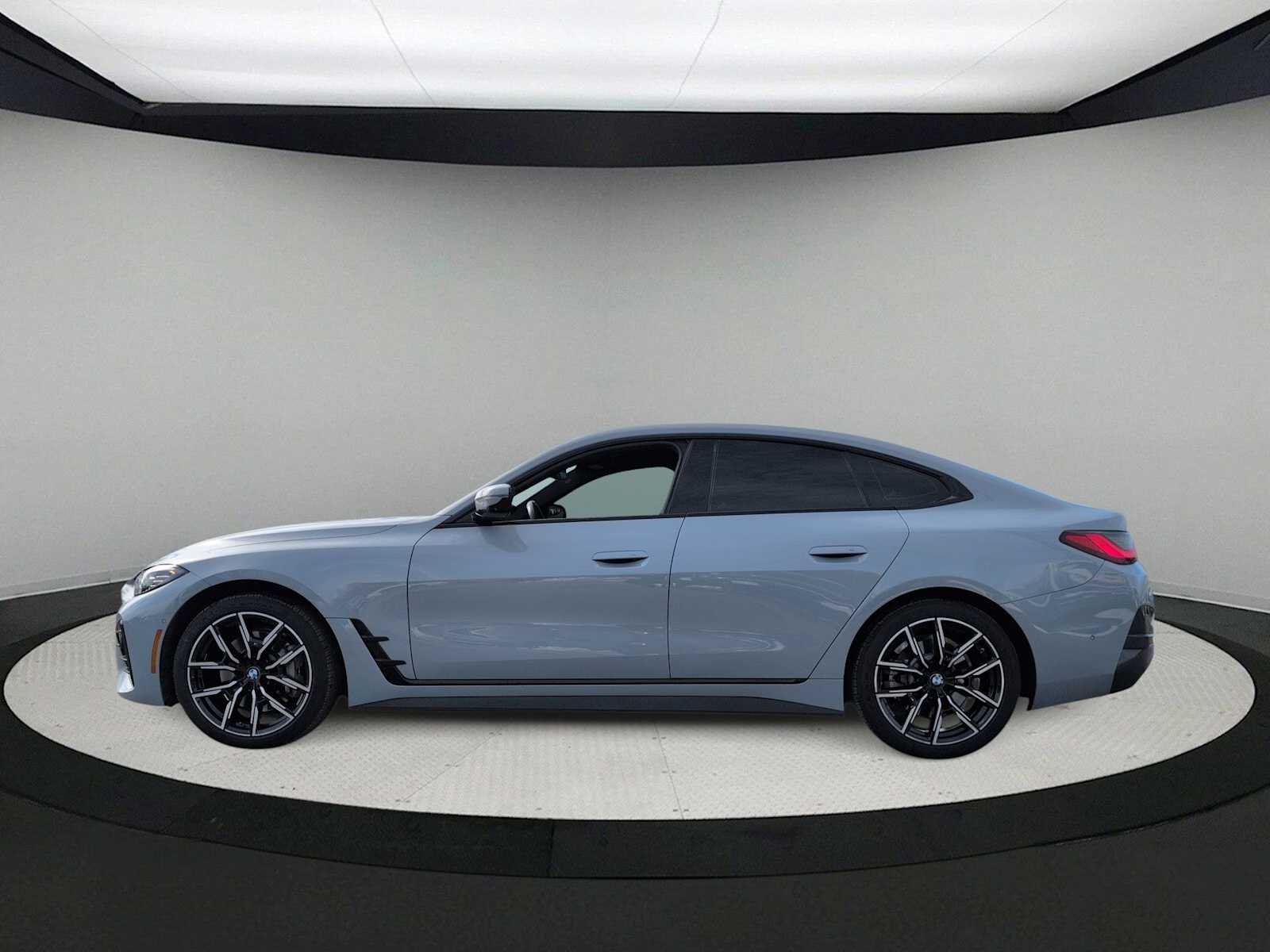 Thumbnail: 2022 BMW 4 Series - 5