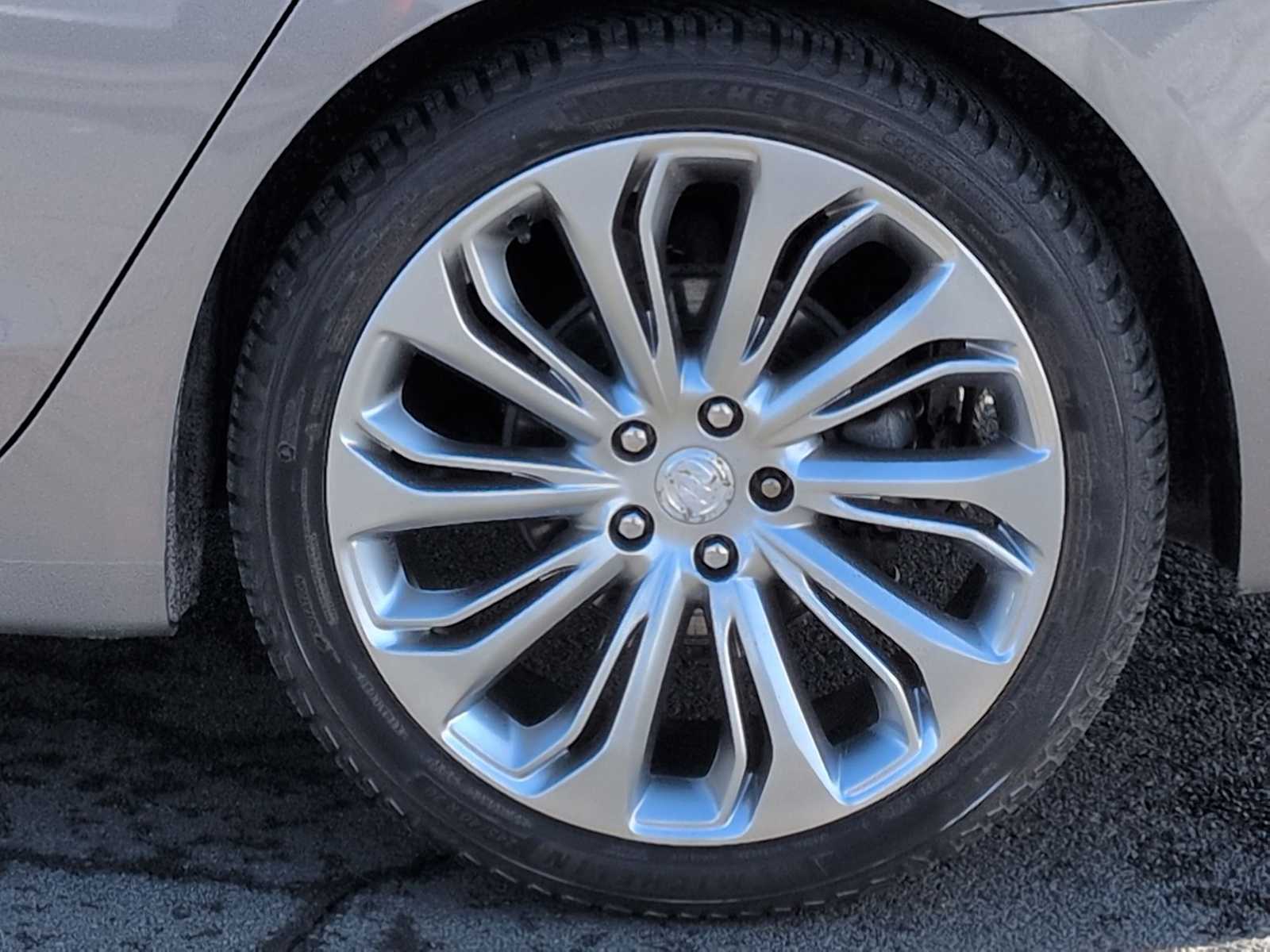 Thumbnail: 2017 Buick LaCrosse - 14