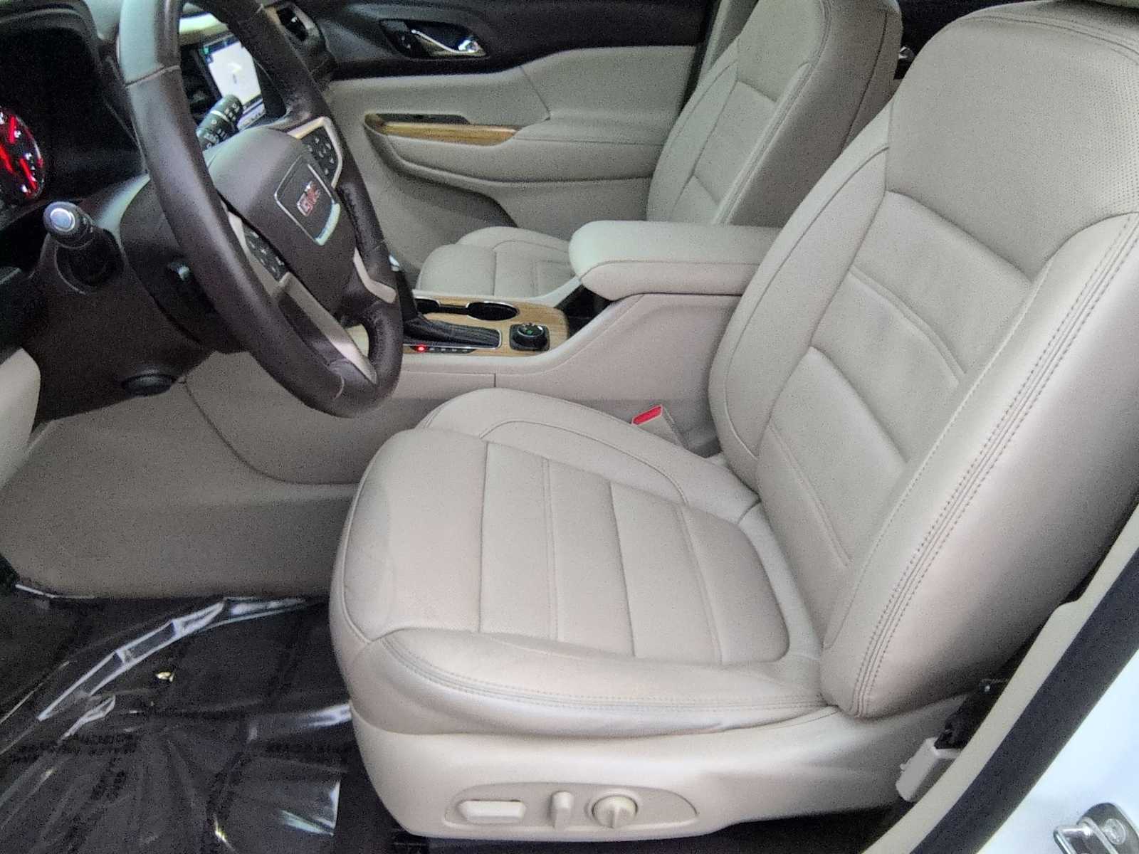 Thumbnail: 2017 GMC Acadia - 17