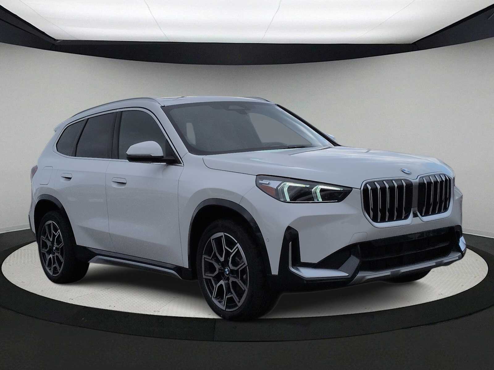 Thumbnail: 2026 BMW X1 - 2