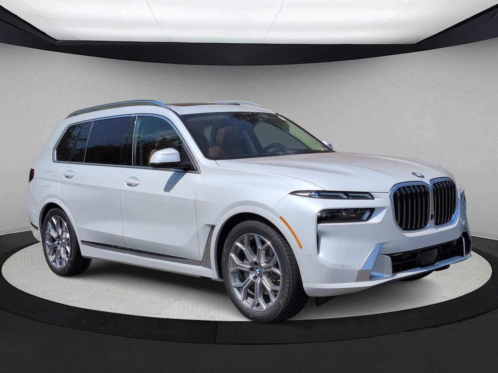 Thumbnail: 2027 BMW X7 - 2