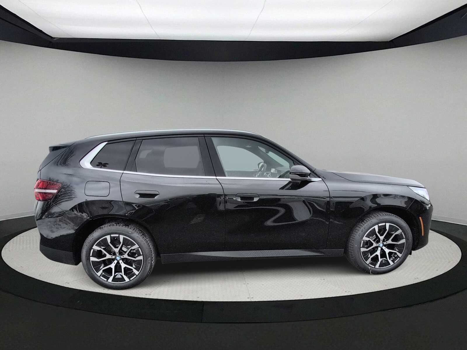 Thumbnail: 2026 BMW X3 - 9