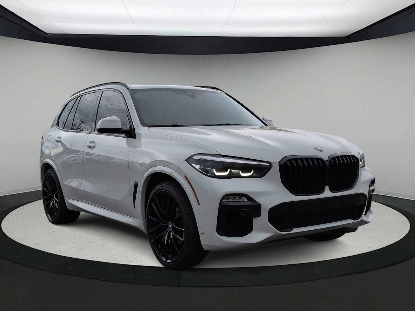 Thumbnail: 2021 BMW X5 - 2