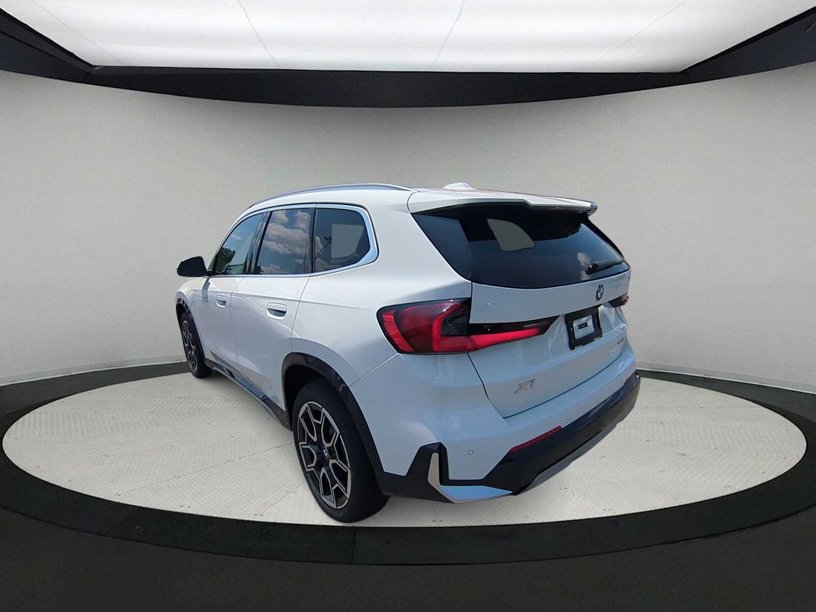 Thumbnail: 2025 BMW X1 - 6