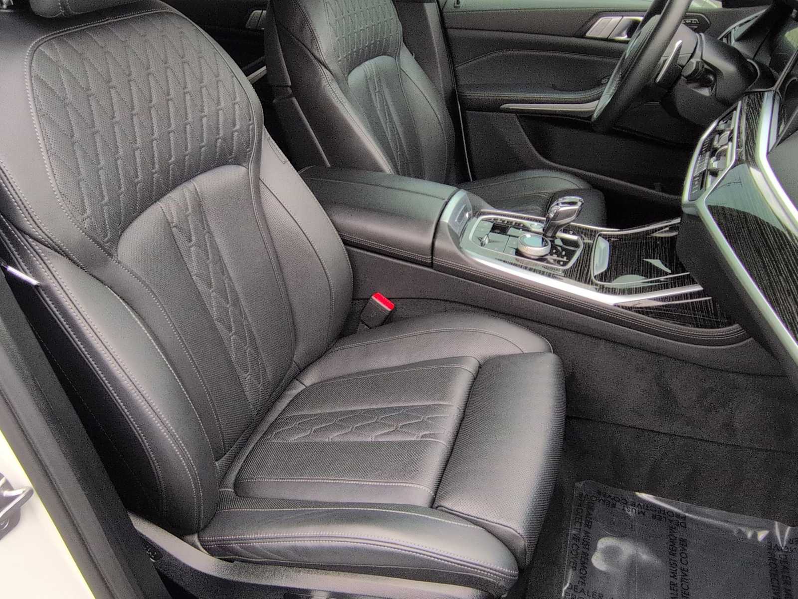 Thumbnail: 2022 BMW X7 - 23