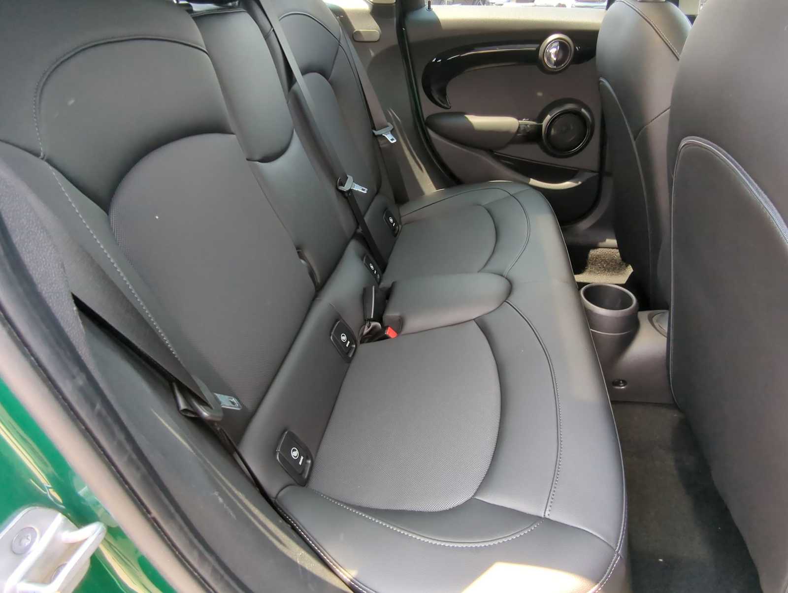 2021 MINI Cooper Hardtop 4 Door 13