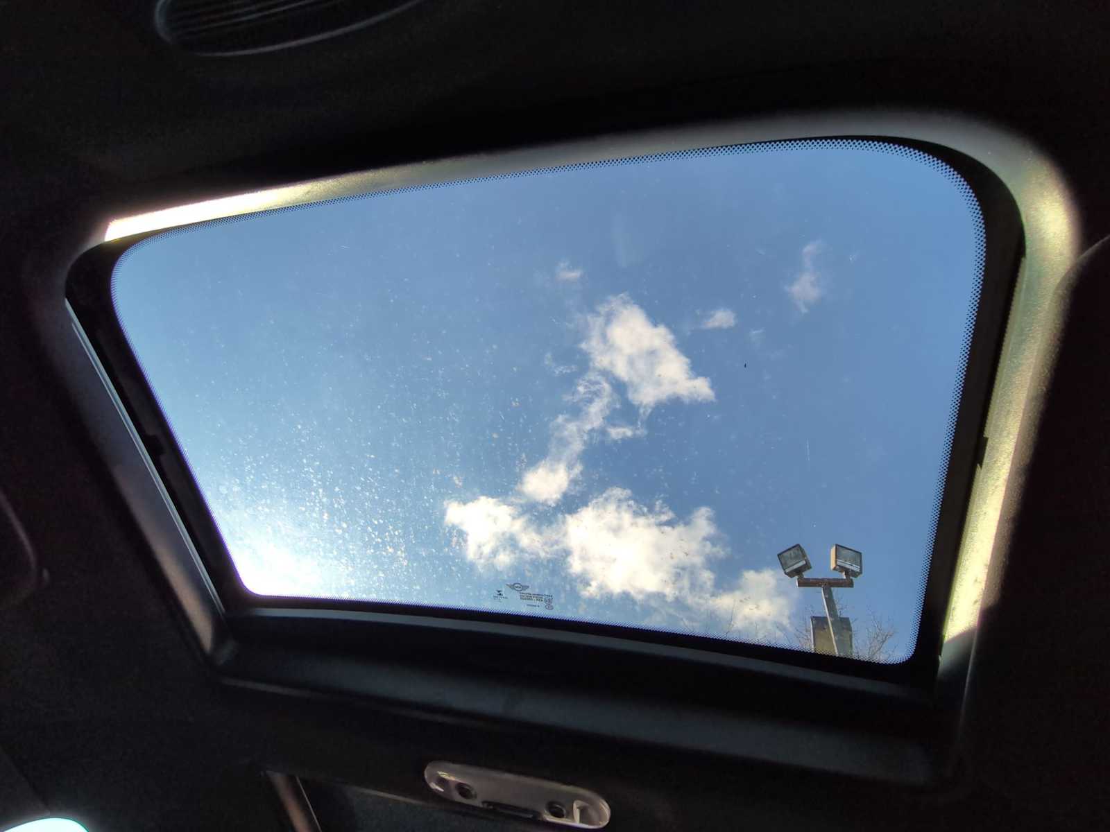 Thumbnail: 2022 MINI Cooper Hardtop - 19