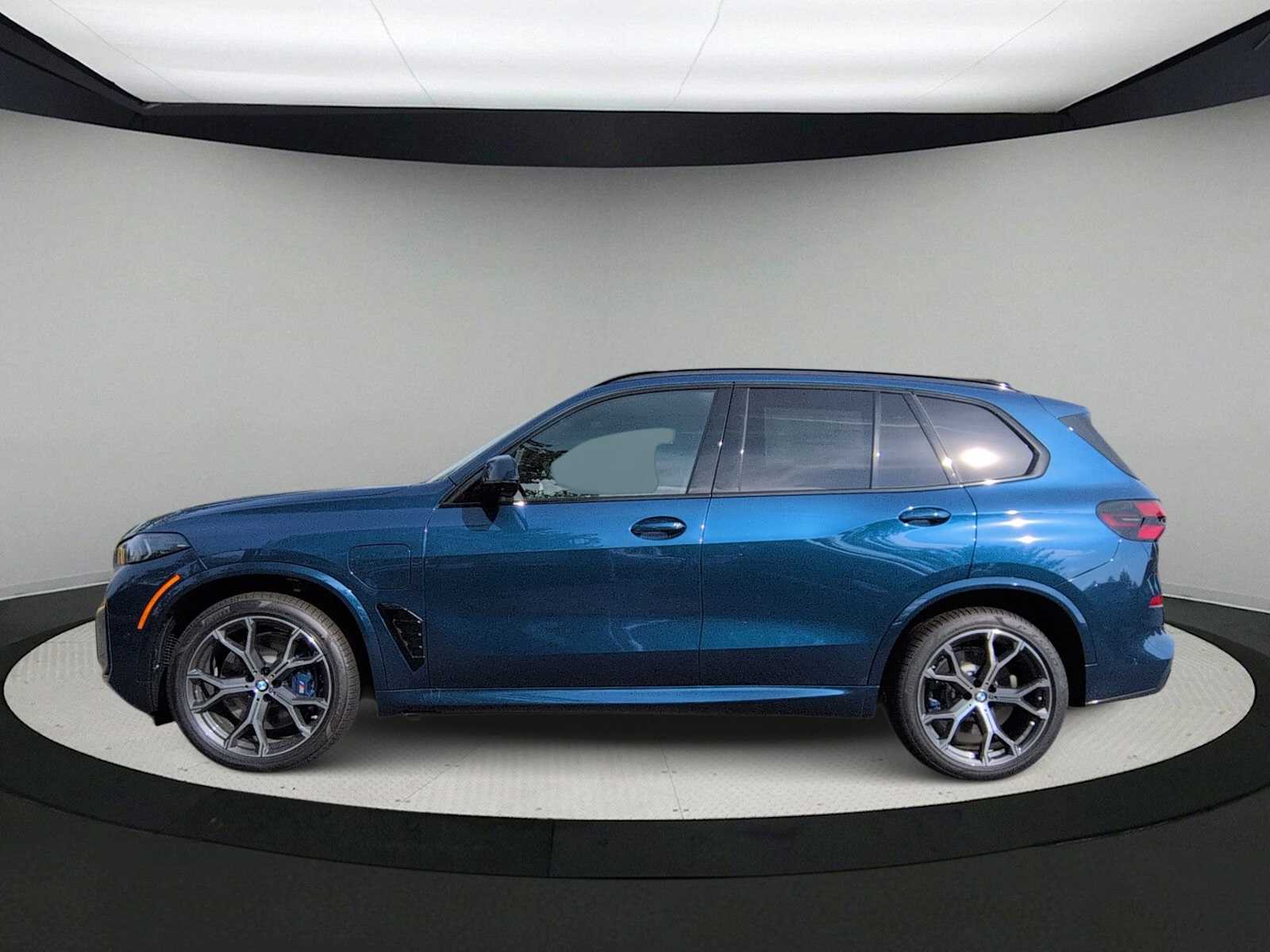 Thumbnail: 2026 BMW X5 - 5