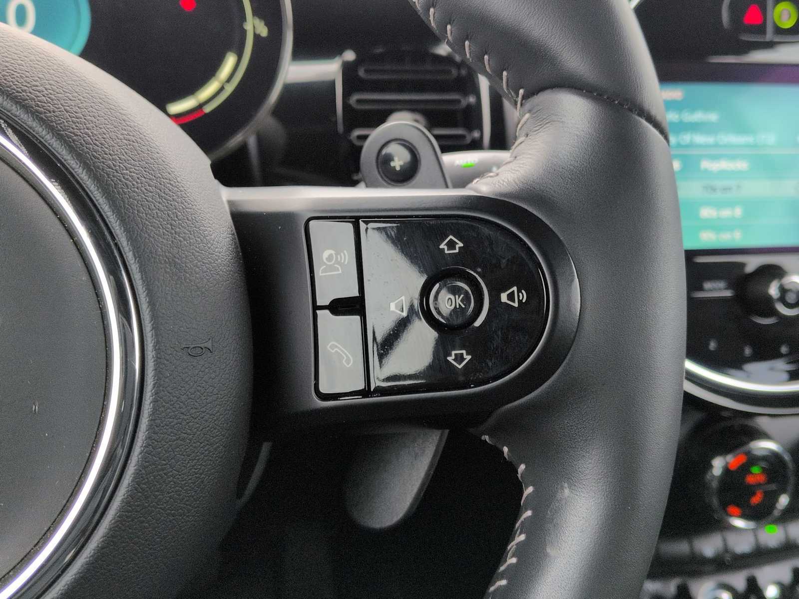 Thumbnail: 2024 MINI Cooper Convertible - 26