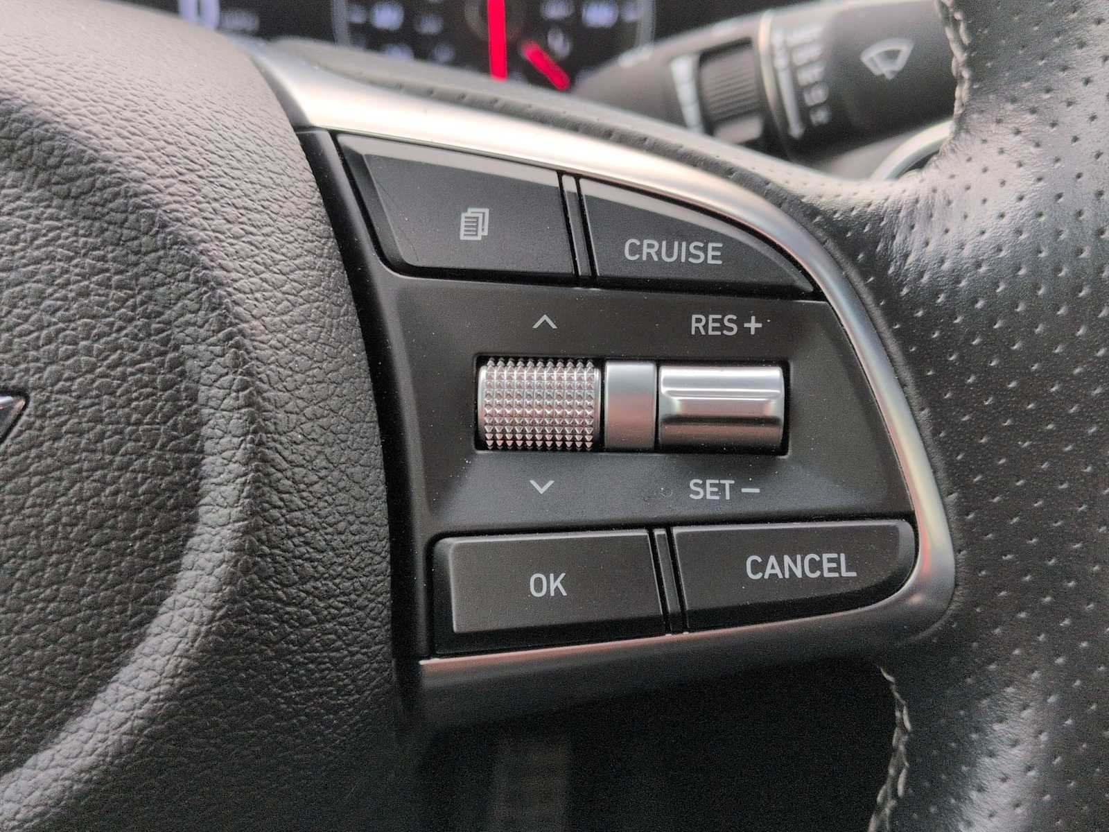 Thumbnail: 2019 Genesis G70 - 24