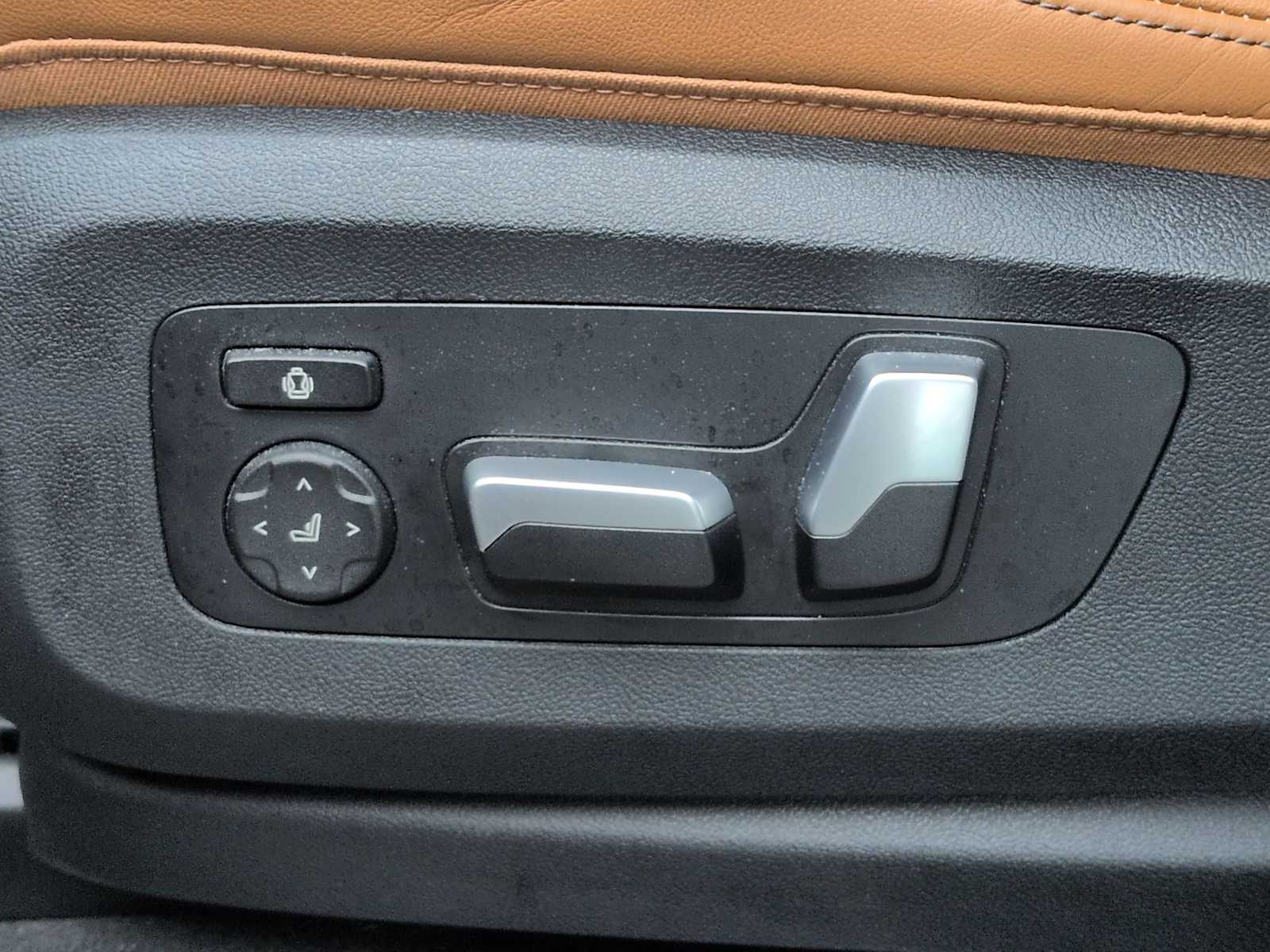 Thumbnail: 2024 BMW X5 - 17