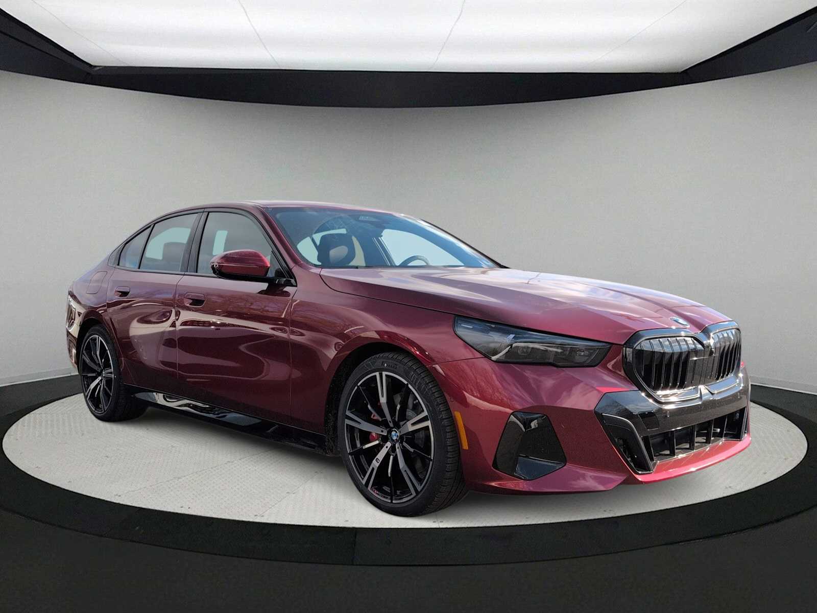 Thumbnail: 2026 BMW 5 Series - 2