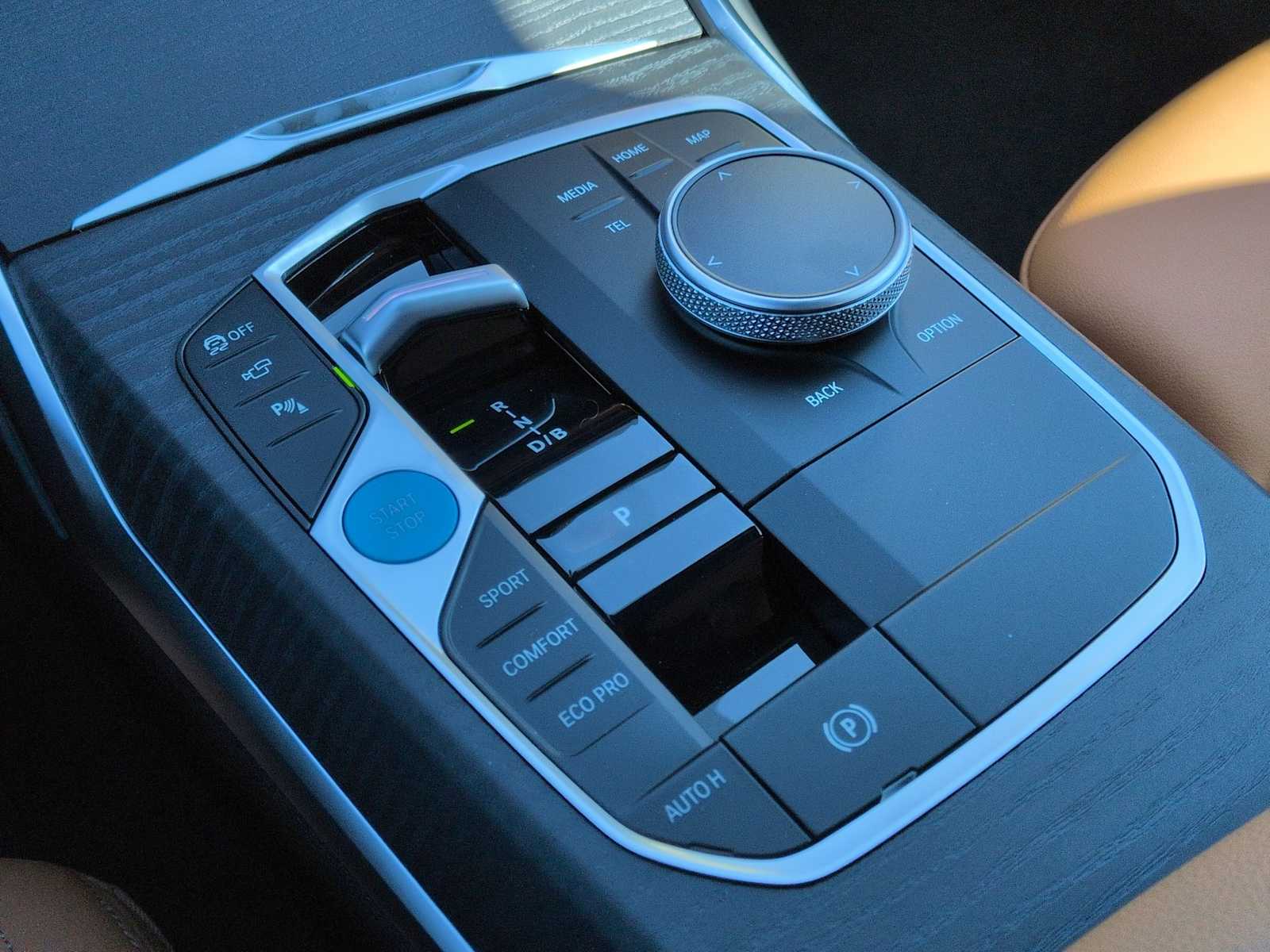 Thumbnail: 2026 BMW i4 - 34