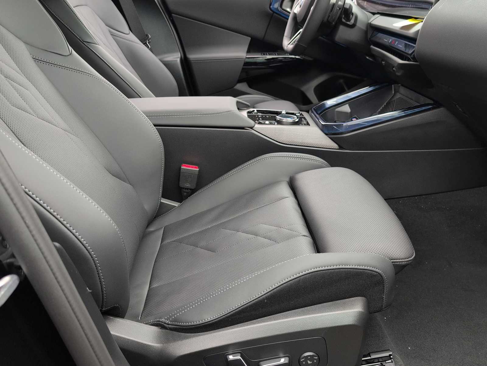 Thumbnail: 2026 BMW X3 - 21