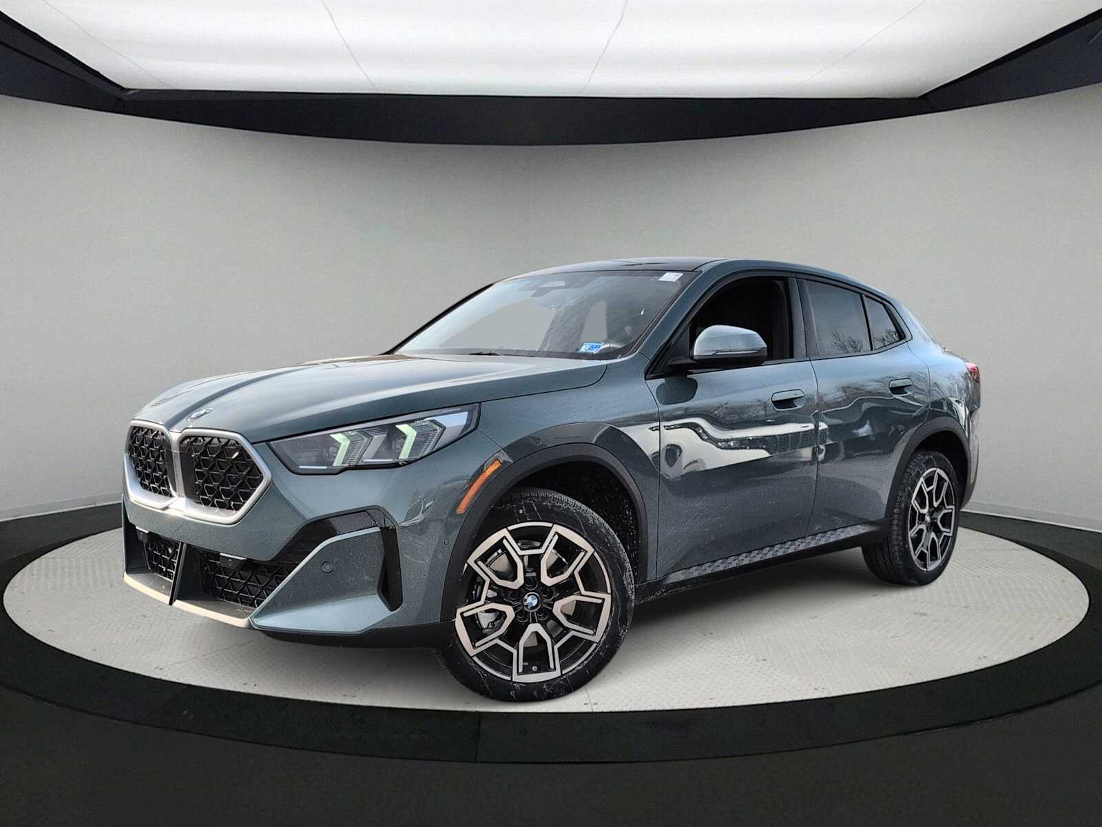 Thumbnail: 2026 BMW X2 - 1